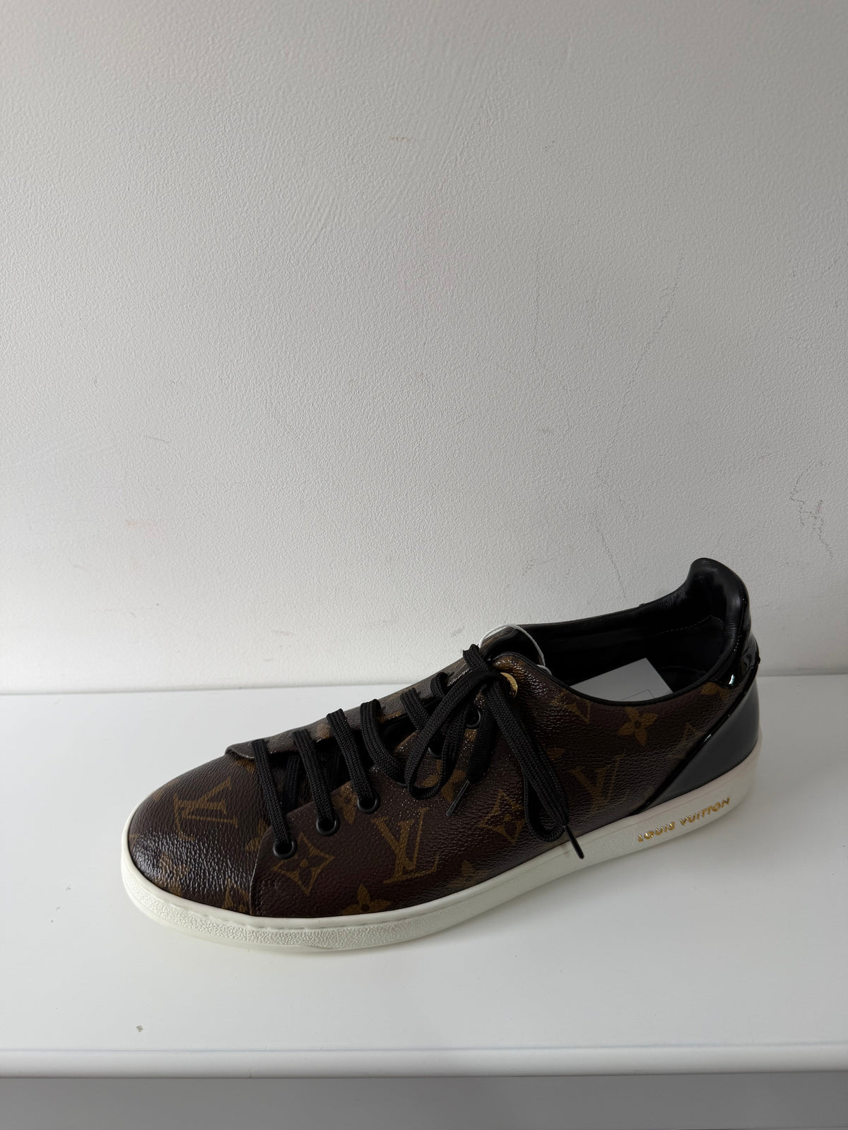 Preloved Monogram Louis Vuitton Trainers, Size 8 (42)