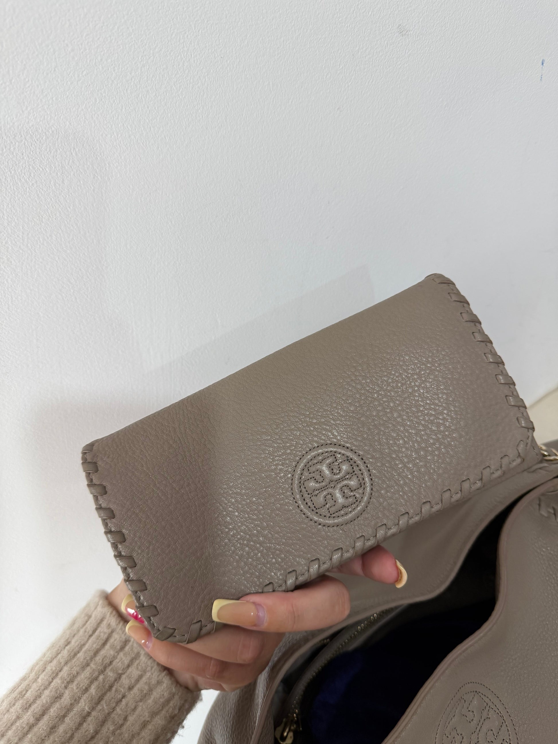 Preloved Beige Monogram Tory Burch Purse