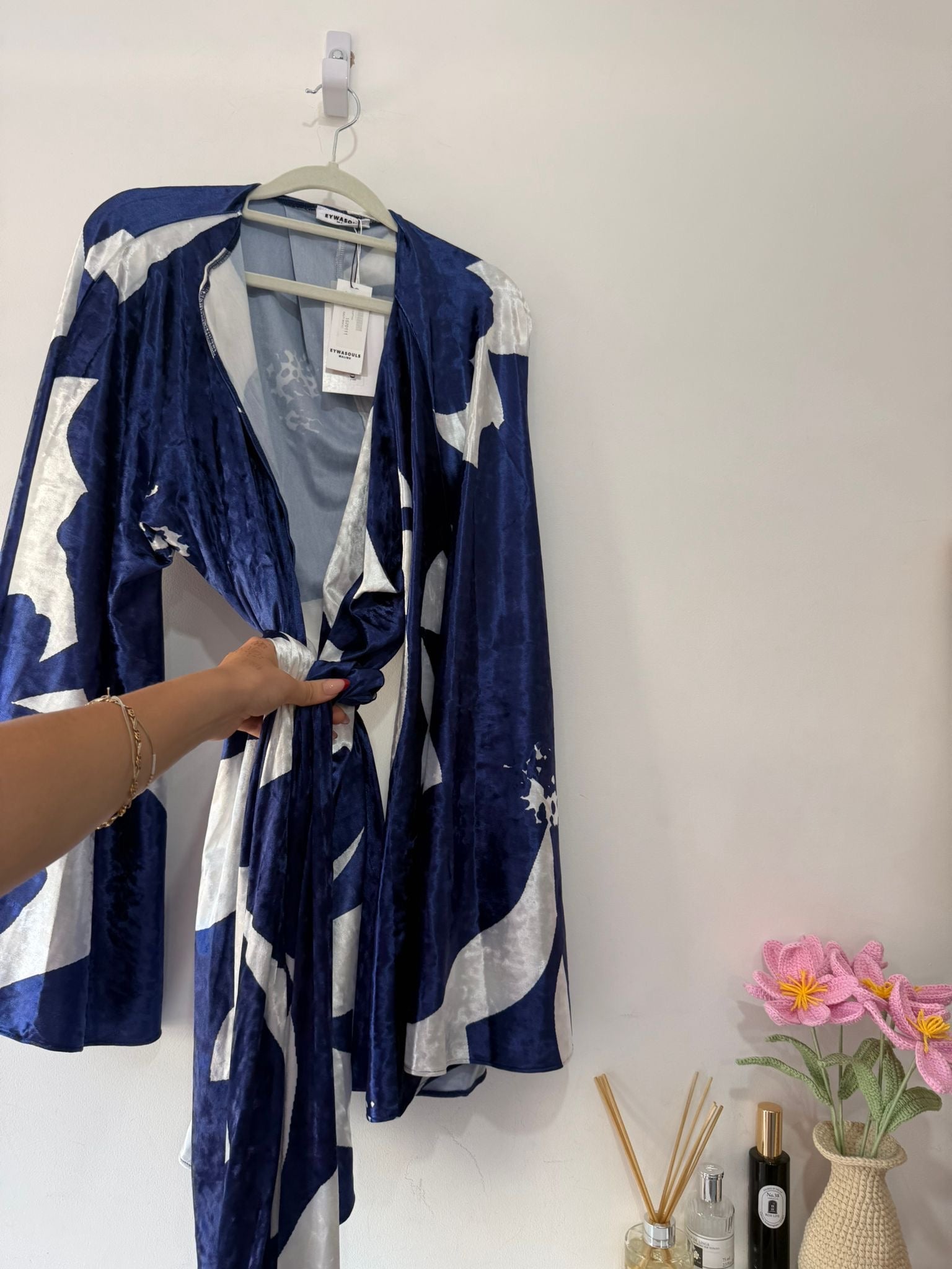 Preloved Blue Eywasouls Kimono, One Size, BNWT
