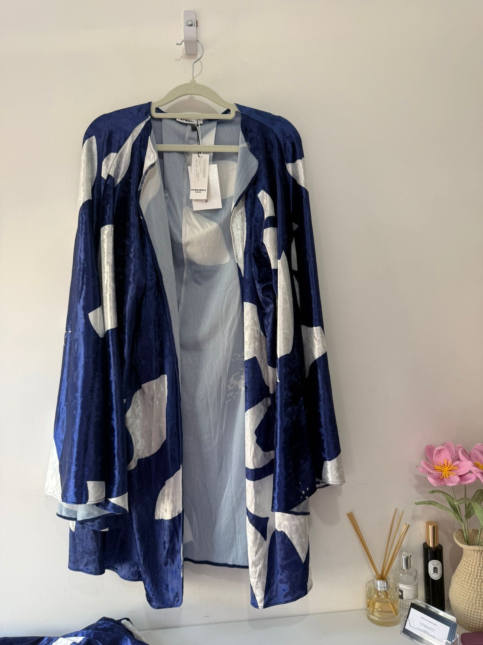 Preloved Blue Eywasouls Kimono, One Size, BNWT