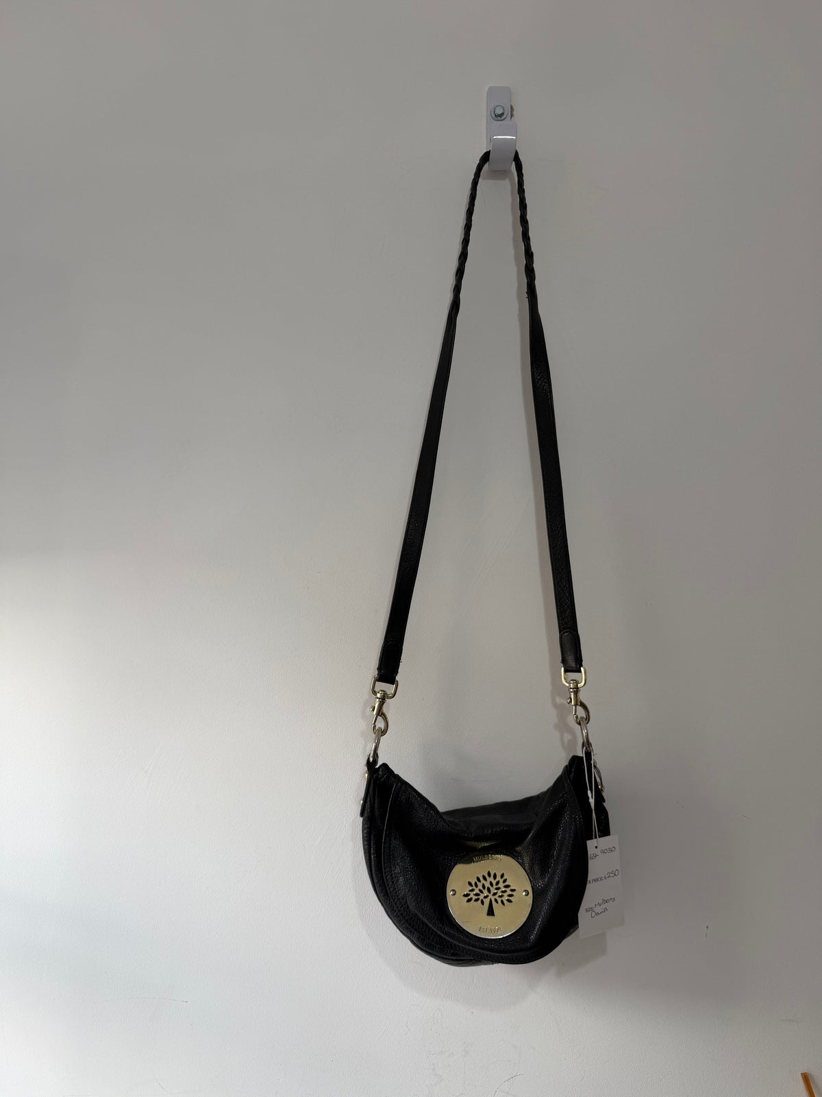 Preloved, Black with Gold Hardware Mulberry Daria Crossbody Bag, Small