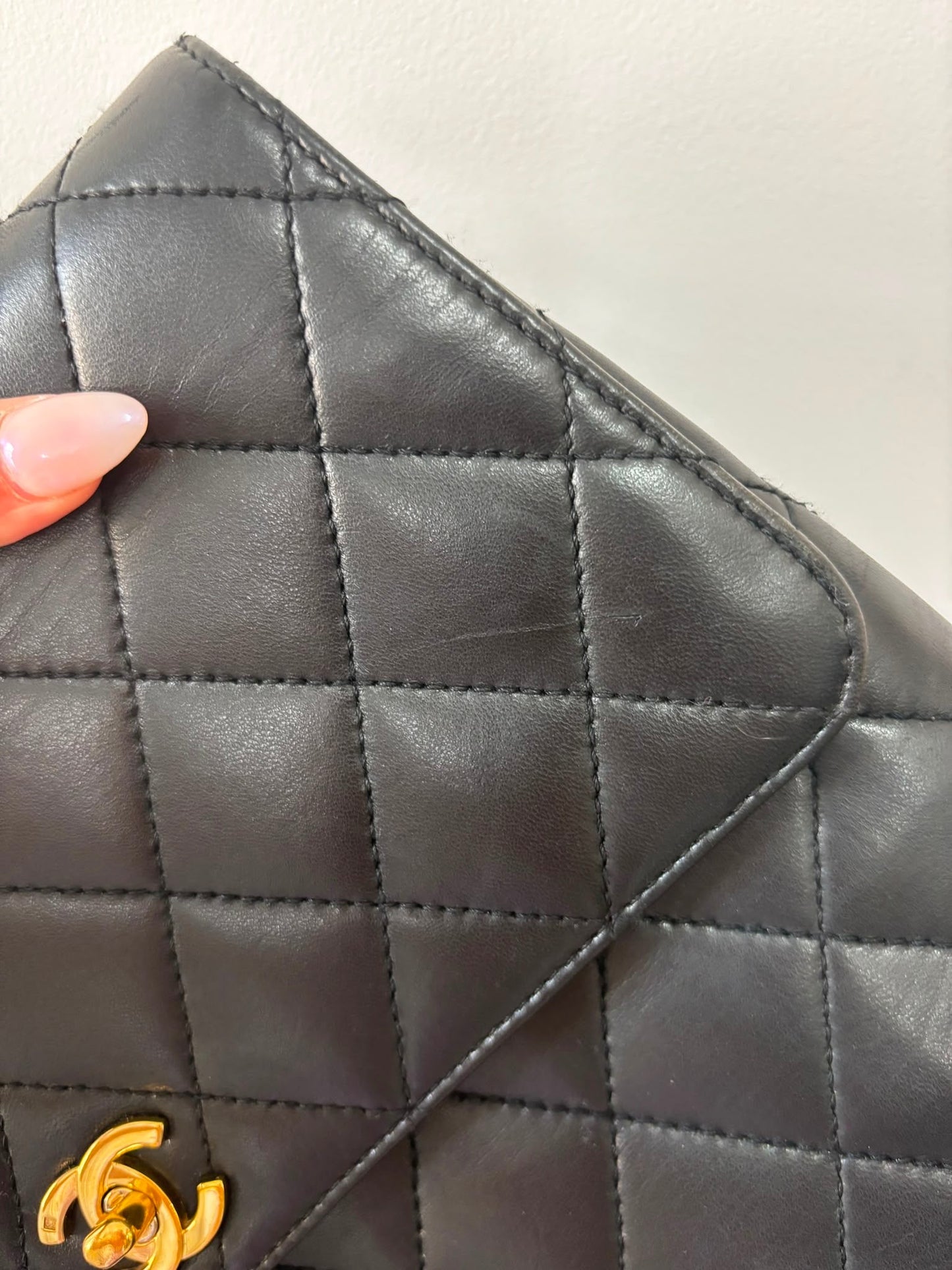 Preowned, Black Lambskin Leather with traditional Gold Hardware Chanel Kelly Bag Handbag, Large