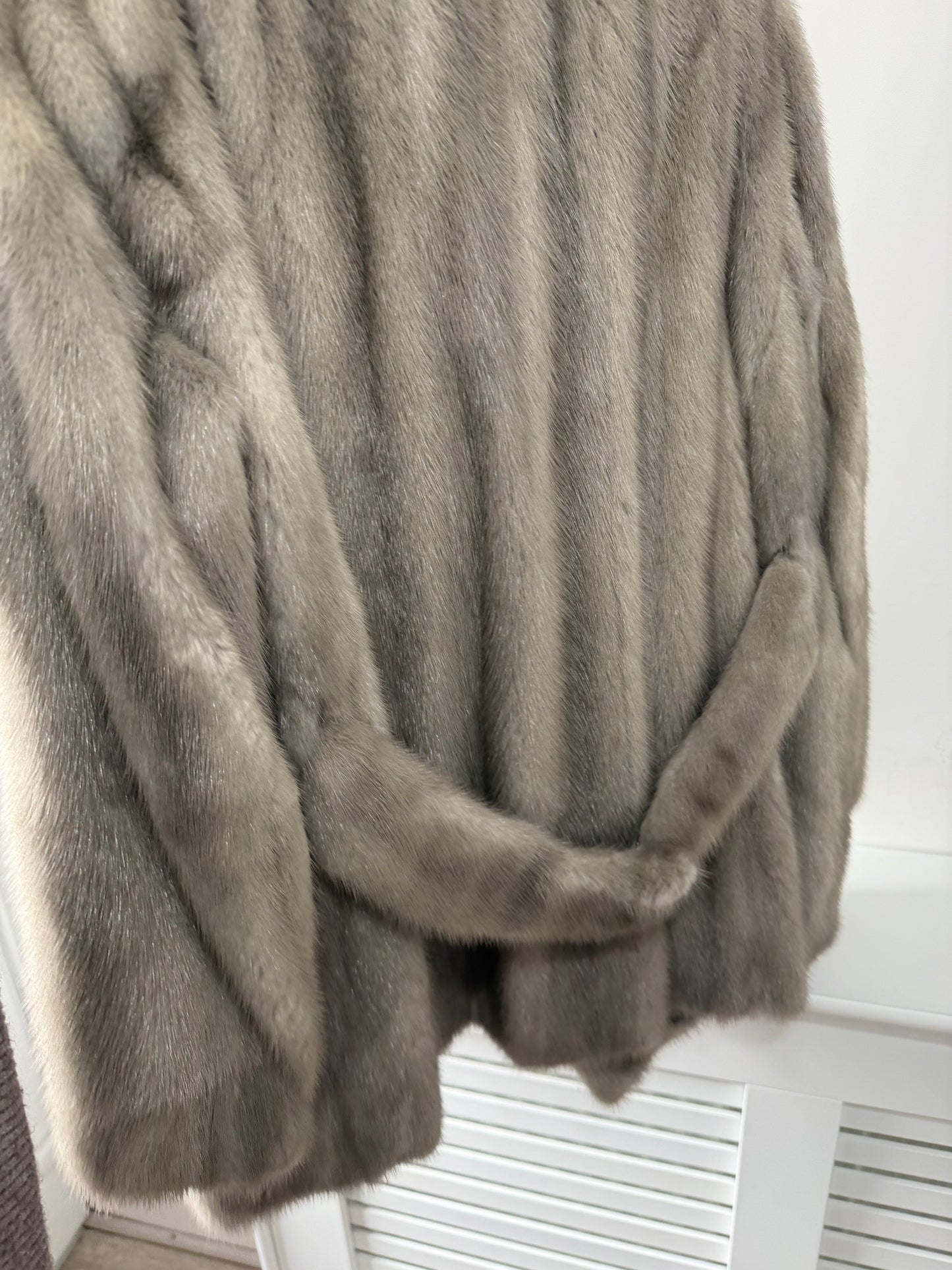 Preloved, Grey Customade Mink Fur Coat, Size S/M