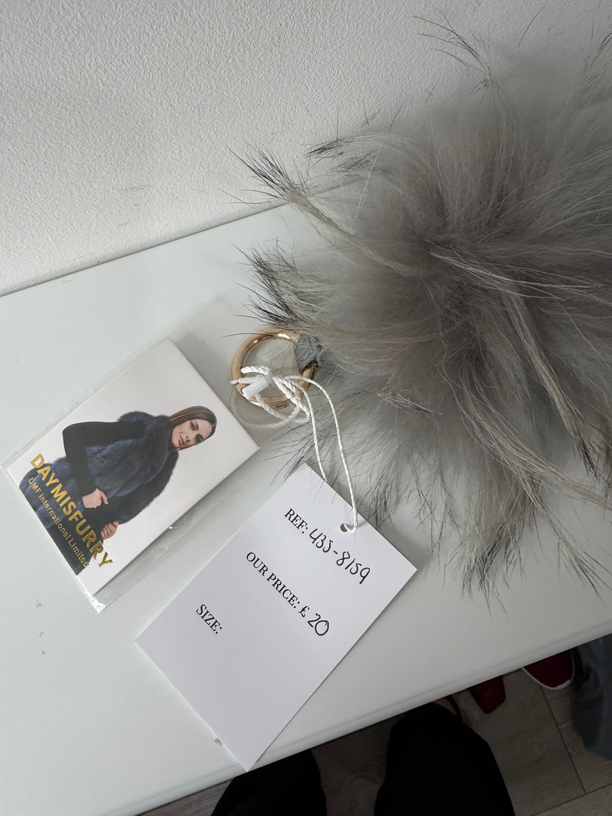 Preloved, Grey DAYMISFURRY Key Ring , Real Fur