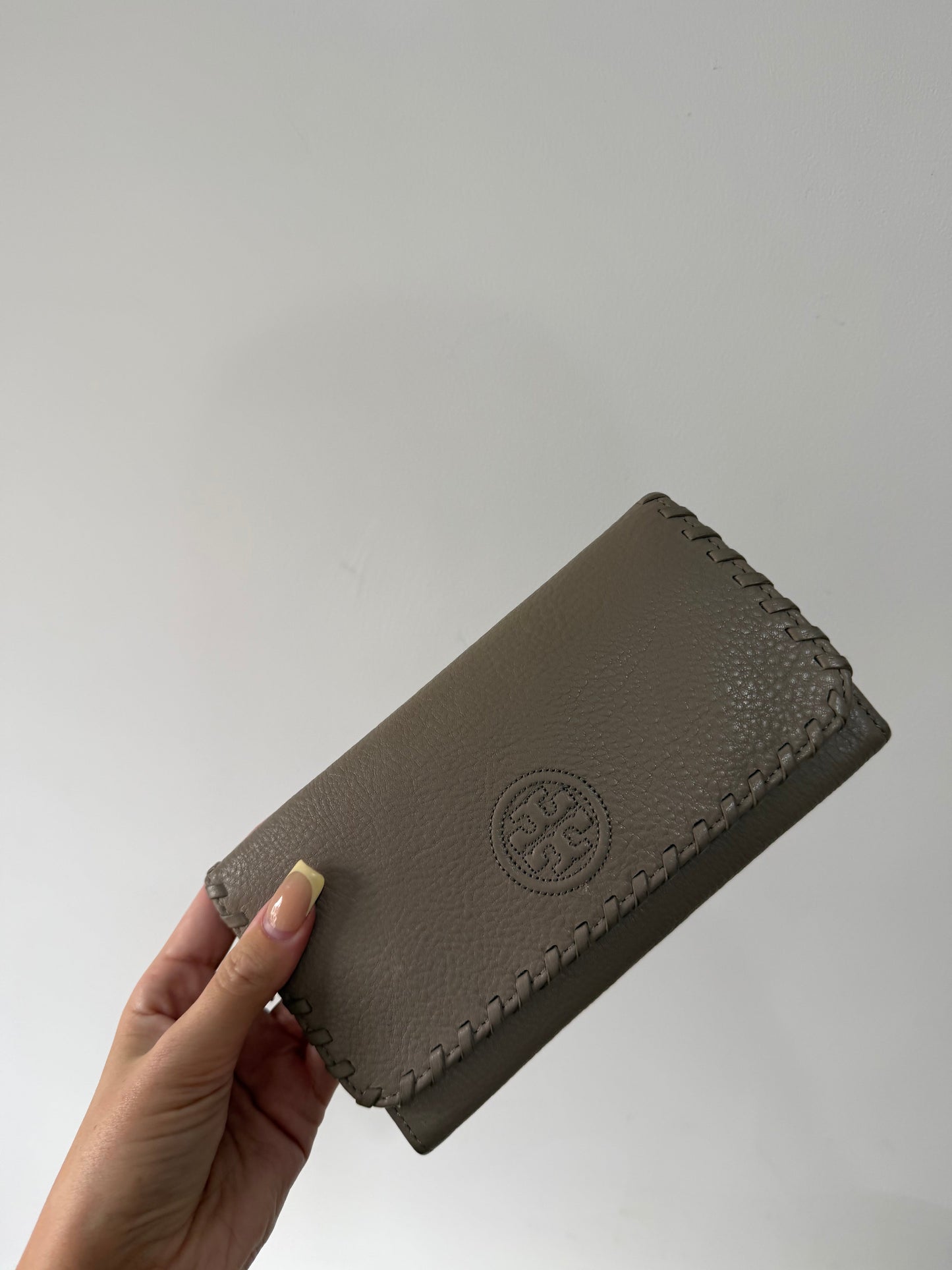 Preloved Beige Monogram Tory Burch Purse