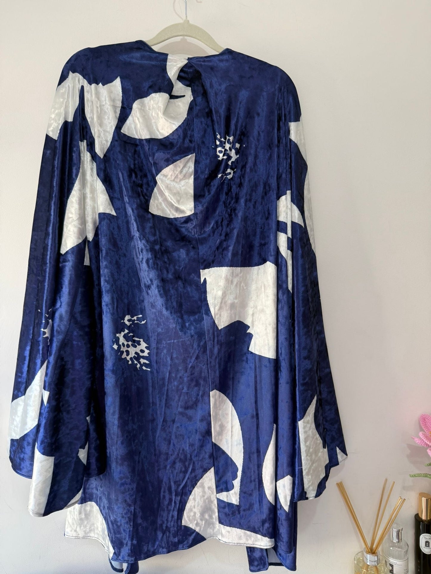 Preloved Blue Eywasouls Kimono, One Size, BNWT
