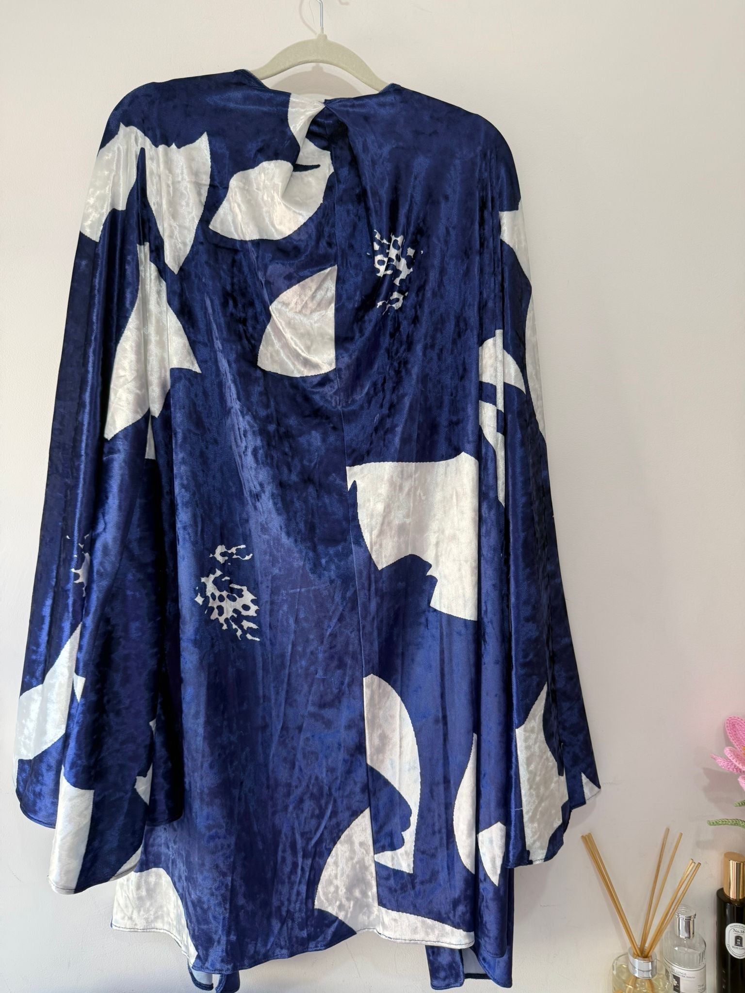 Preloved Blue Eywasouls Kimono, One Size, BNWT