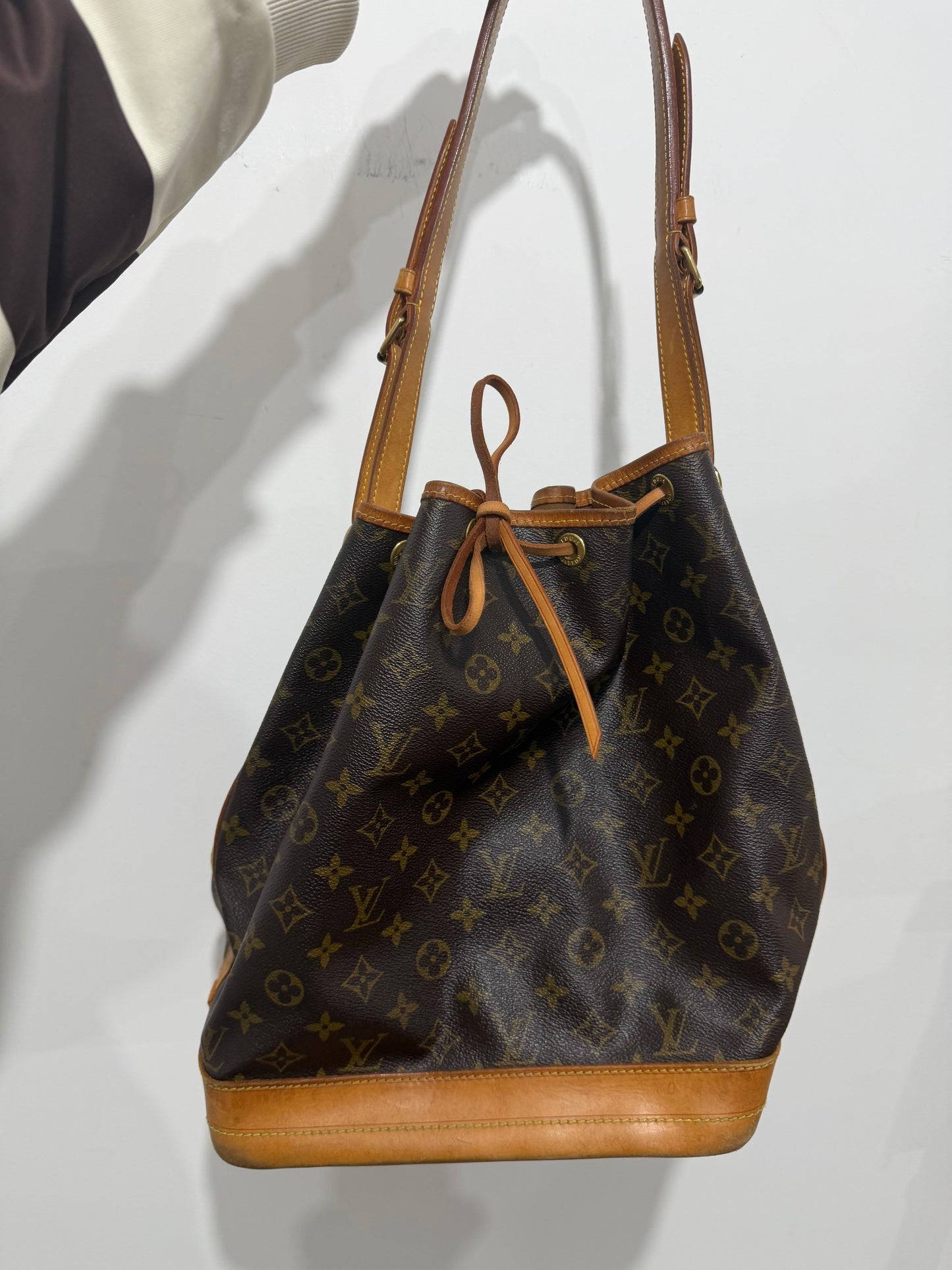 Preloved Monogram Louis Vuitton NeoNeo Bag