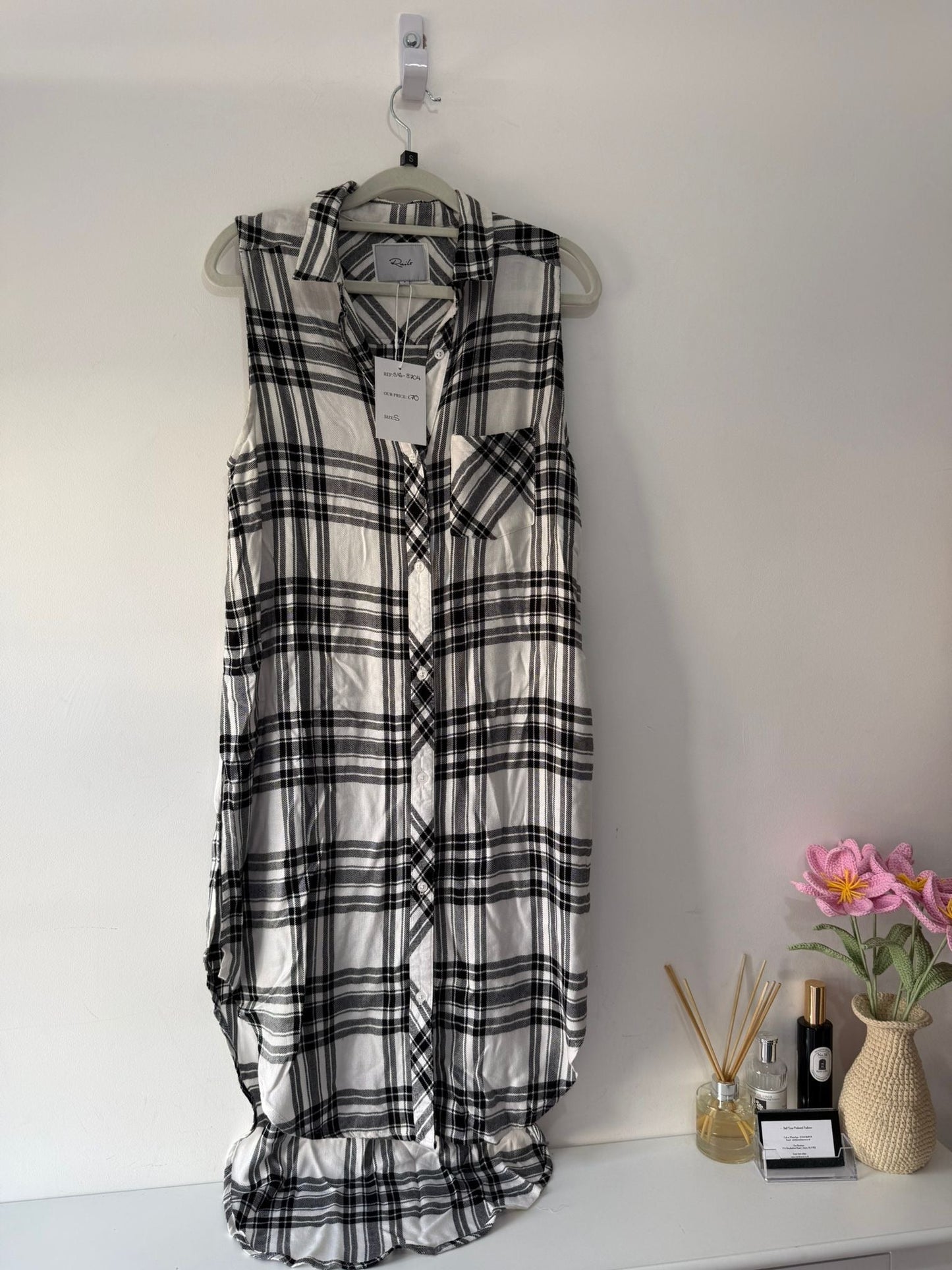 Preloved Checkered Rails Long Dress Shirt, Size S
