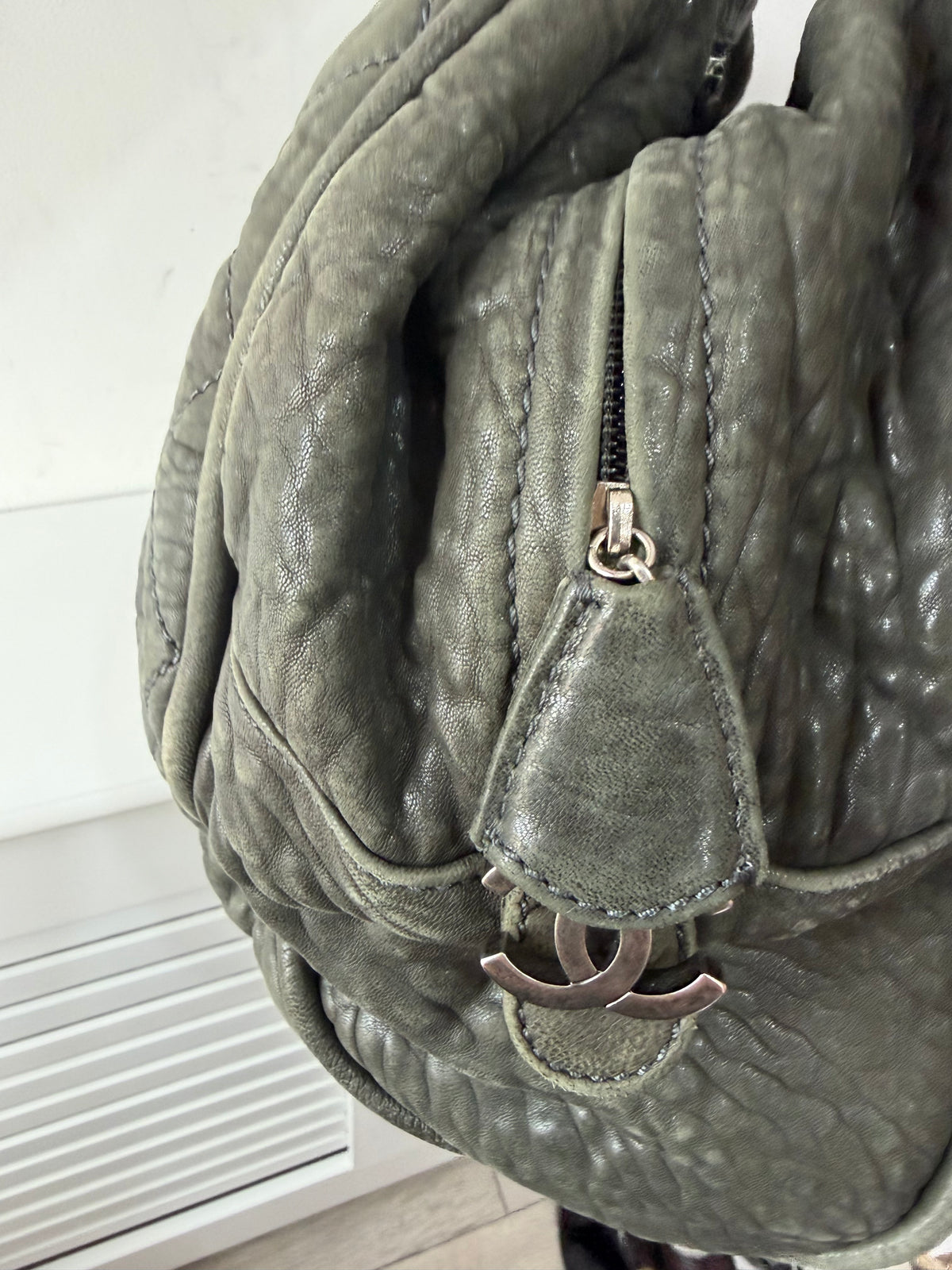 Preloved Chanel Bowler Bag 44cmXD23XH28 Green 2008 Silver Hardware