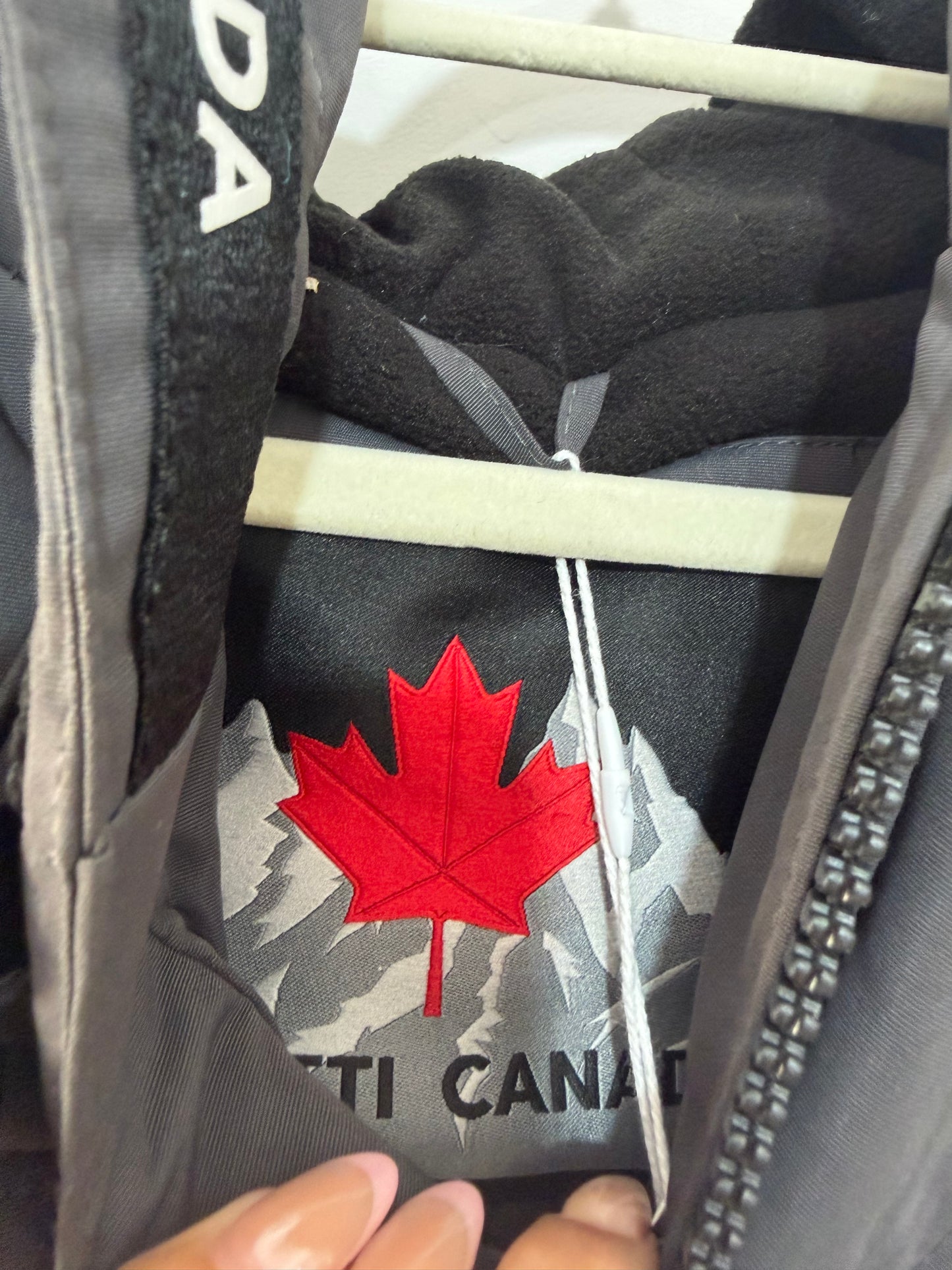 Preloved Zavetti canada Puffer coat Size M Dark grey