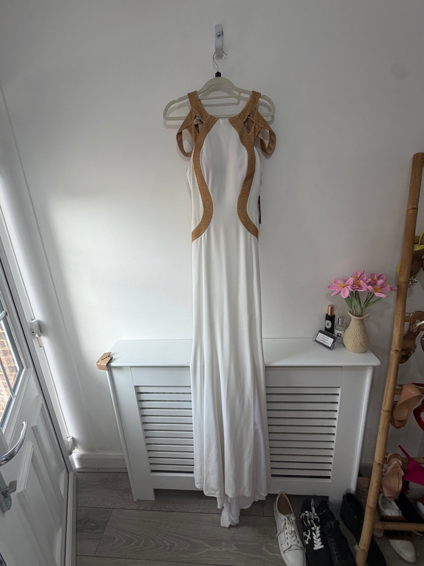 Preloved, NEW, White and Gold saboroma Dress, Size UK 8