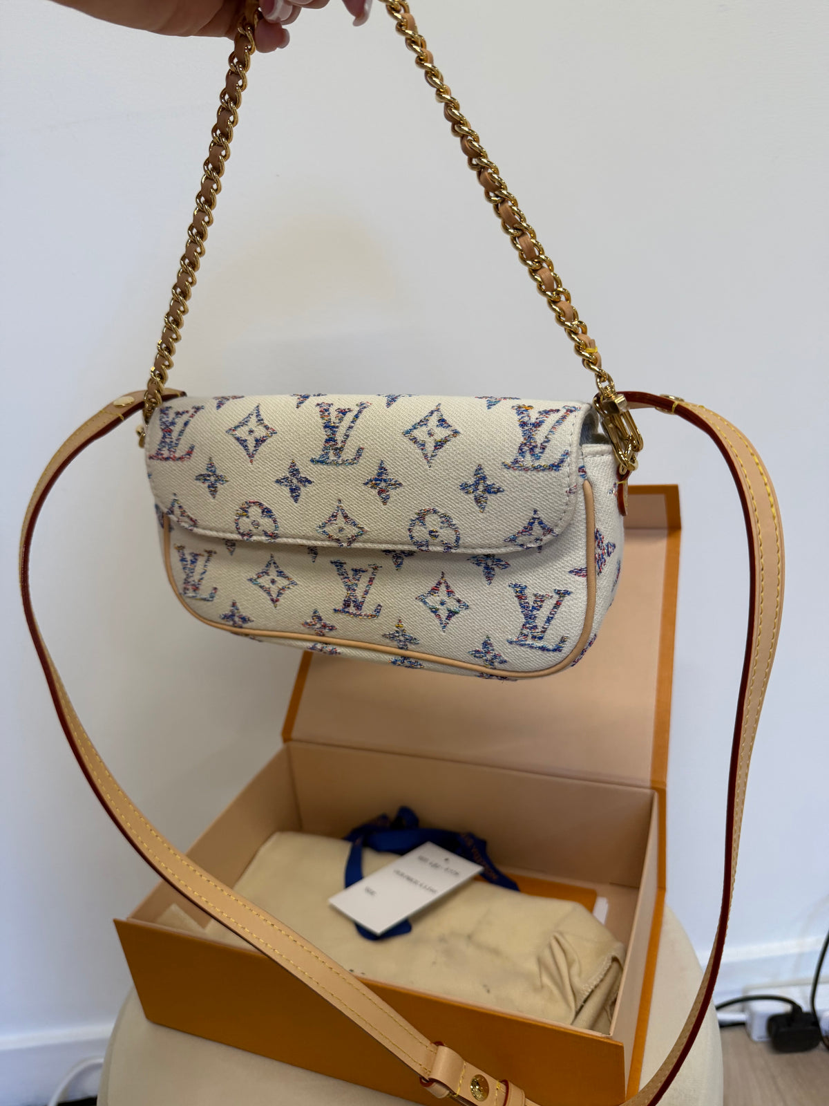 Preloved Louis Vuitton Handbag White and Multicoloured