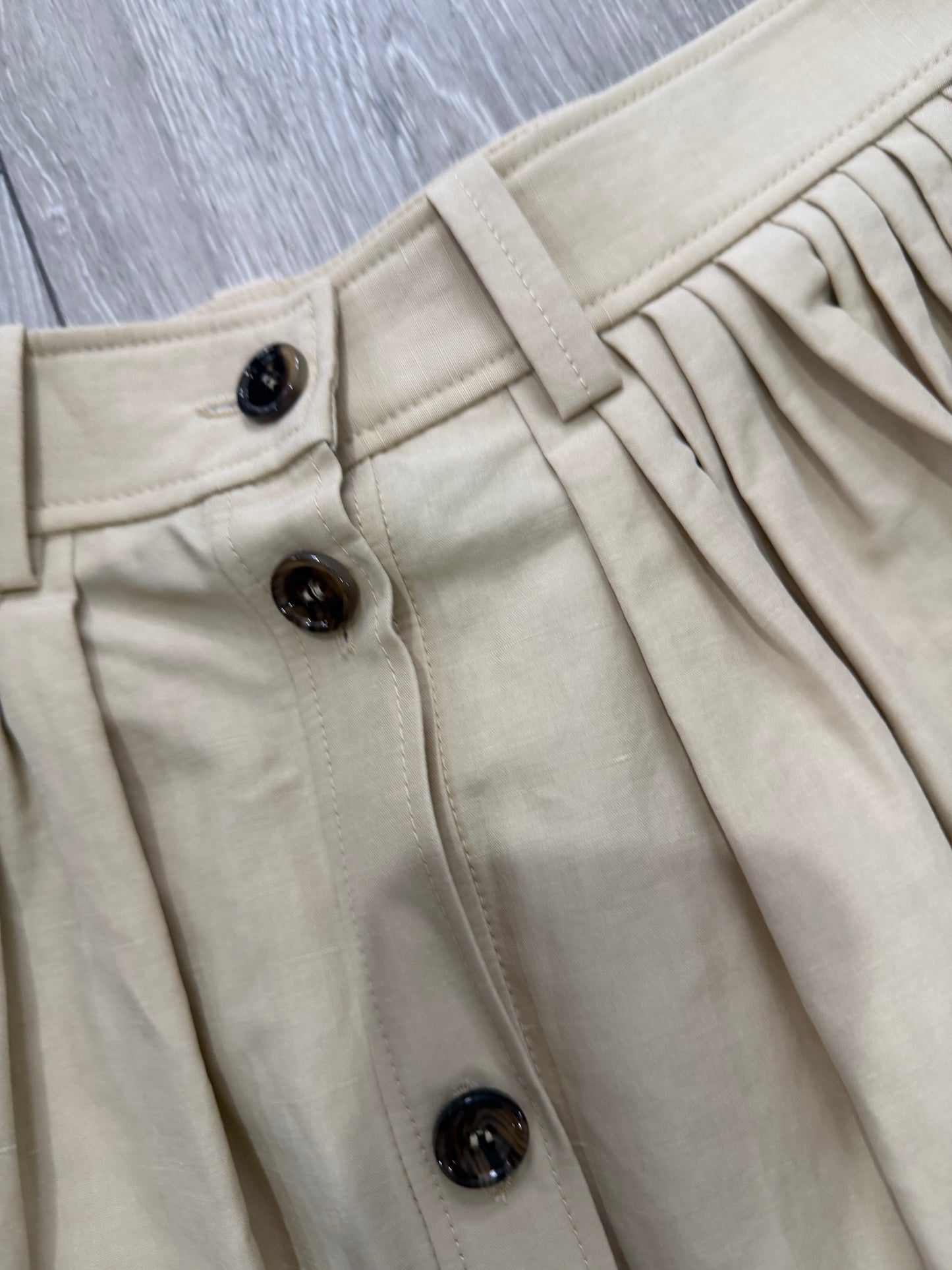 Beige Chloé Brand New Skirt, Size 12 eu 40