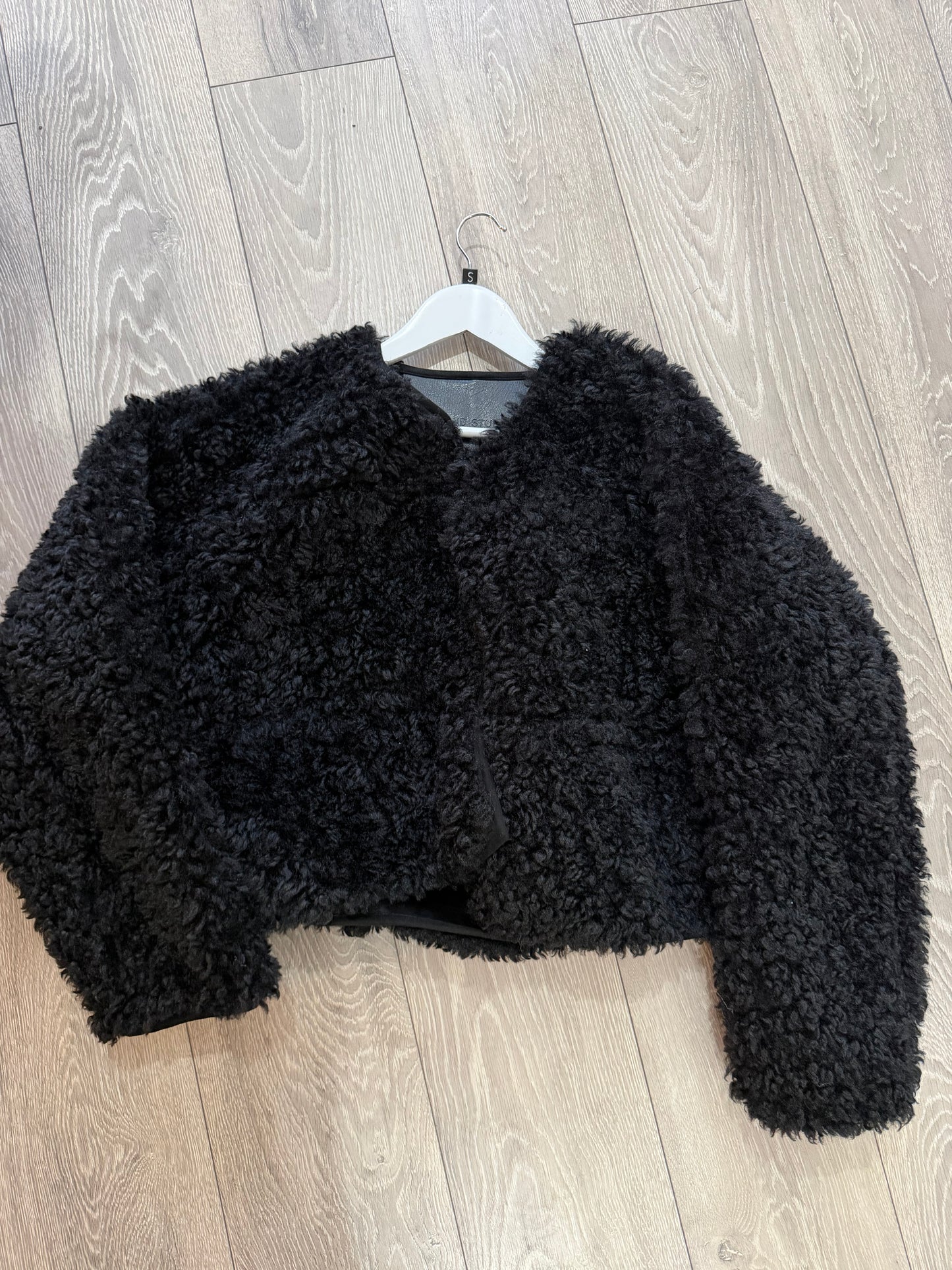 Black Sherpa Stand Studio Jacket, Label says 6 but fits S