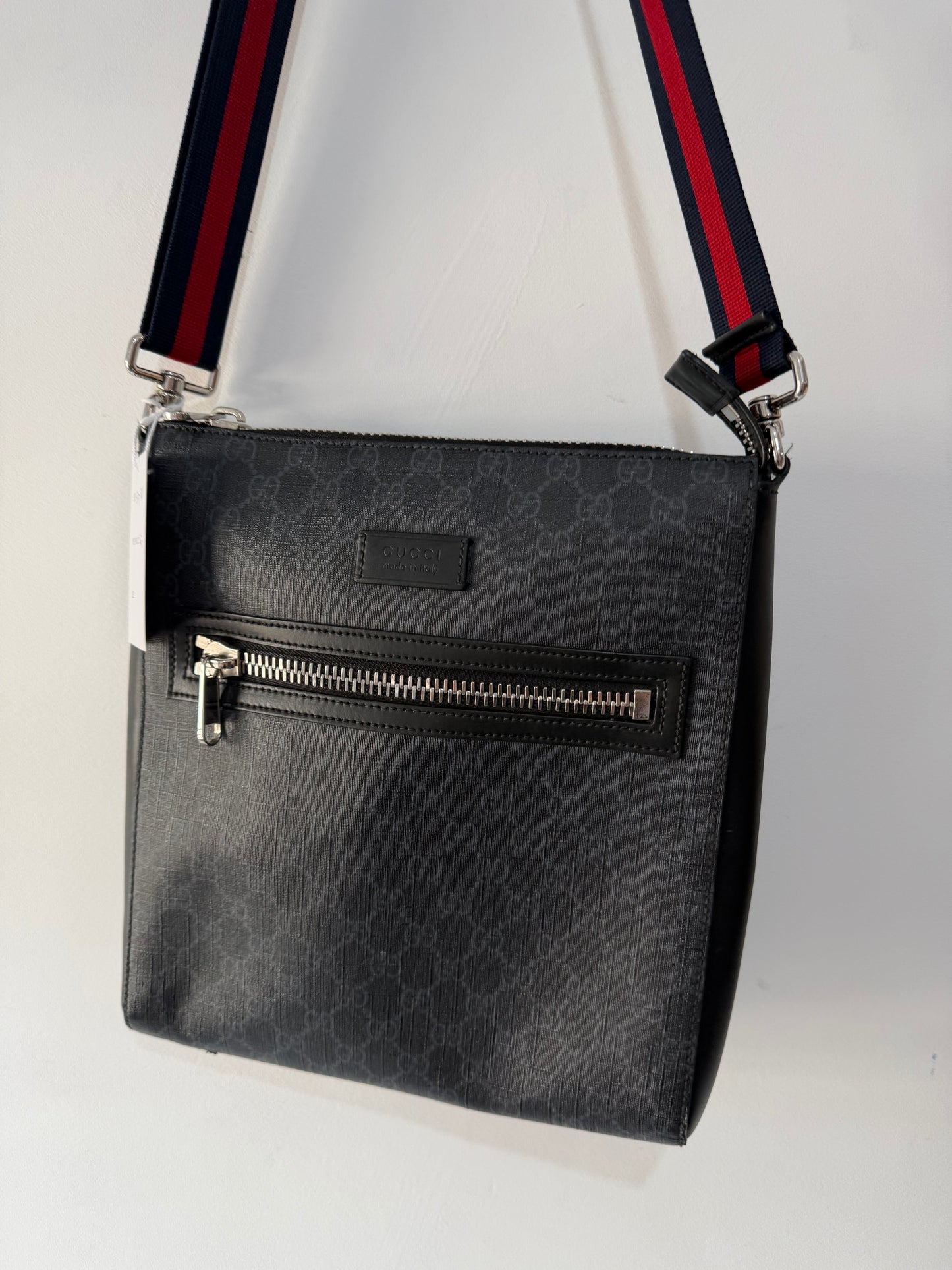 Preloved, GG monogram Gucci Messenger Man Bag