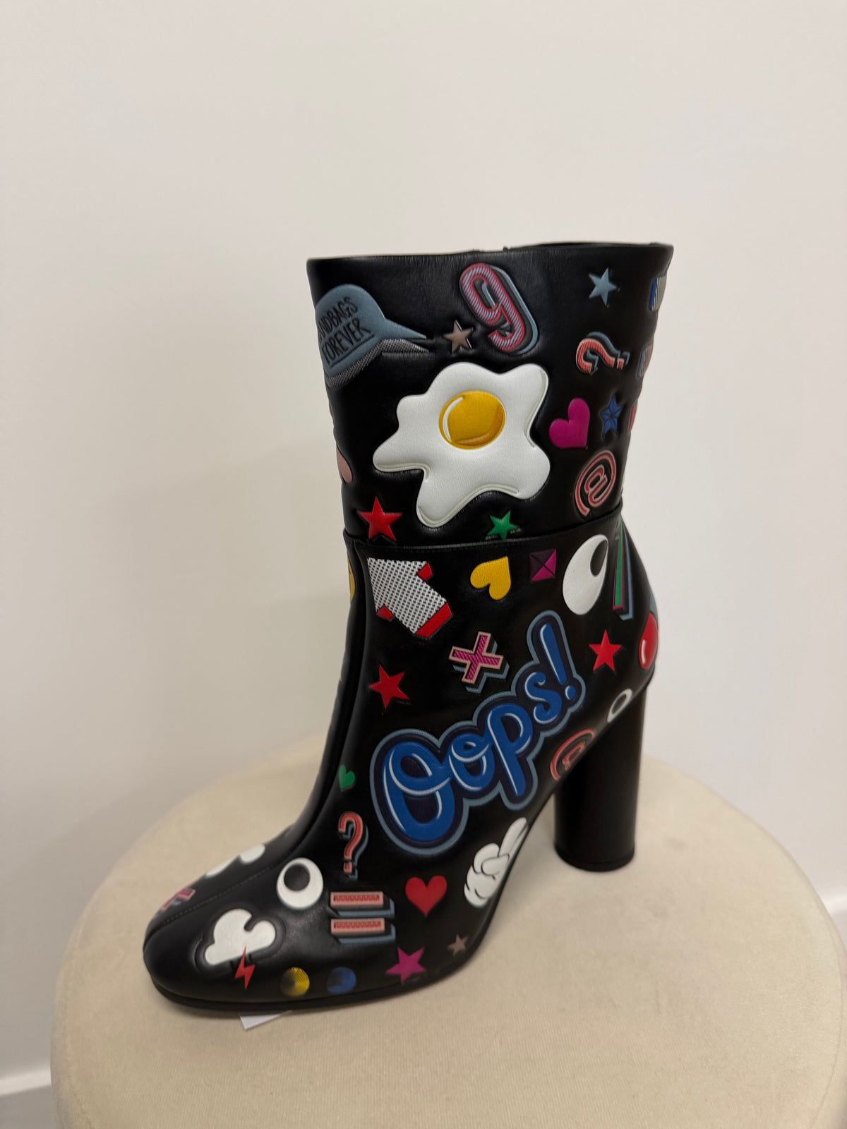 Preloved but BRAND NEW Anya Hindmarch Boots Size 41 - UK 7.5/8 Colourful Pattern