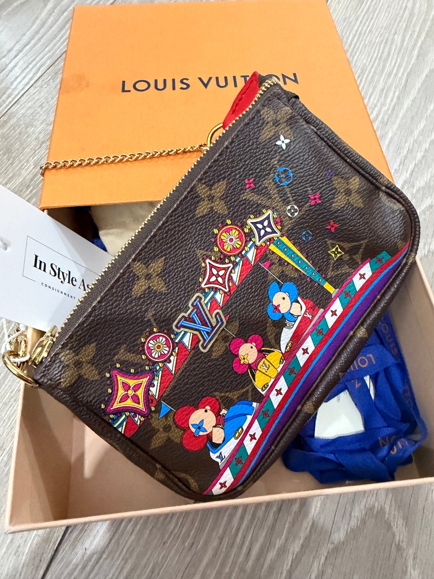 Pre-owned Vivienne Riding Bumpers Louis Vuitton Pochette, Boxed, Micro