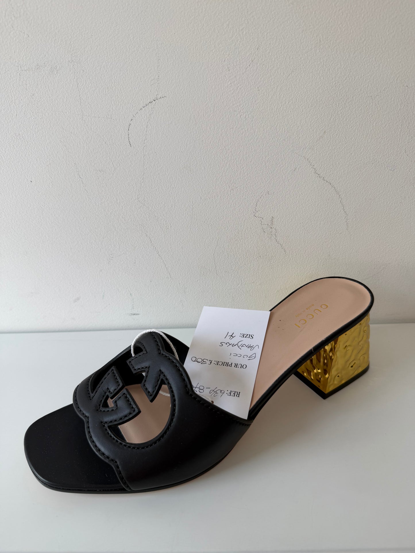 Preloved Black & Gold Gucci Sandals, 41