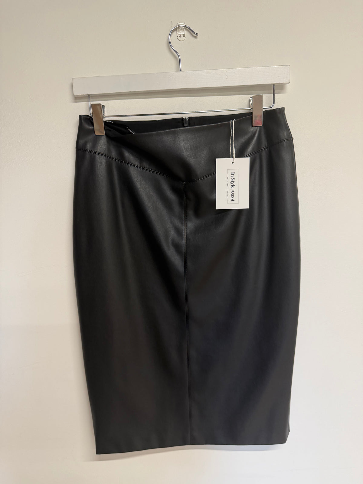 Preloved Karen Millen Skirt Size 10 Black