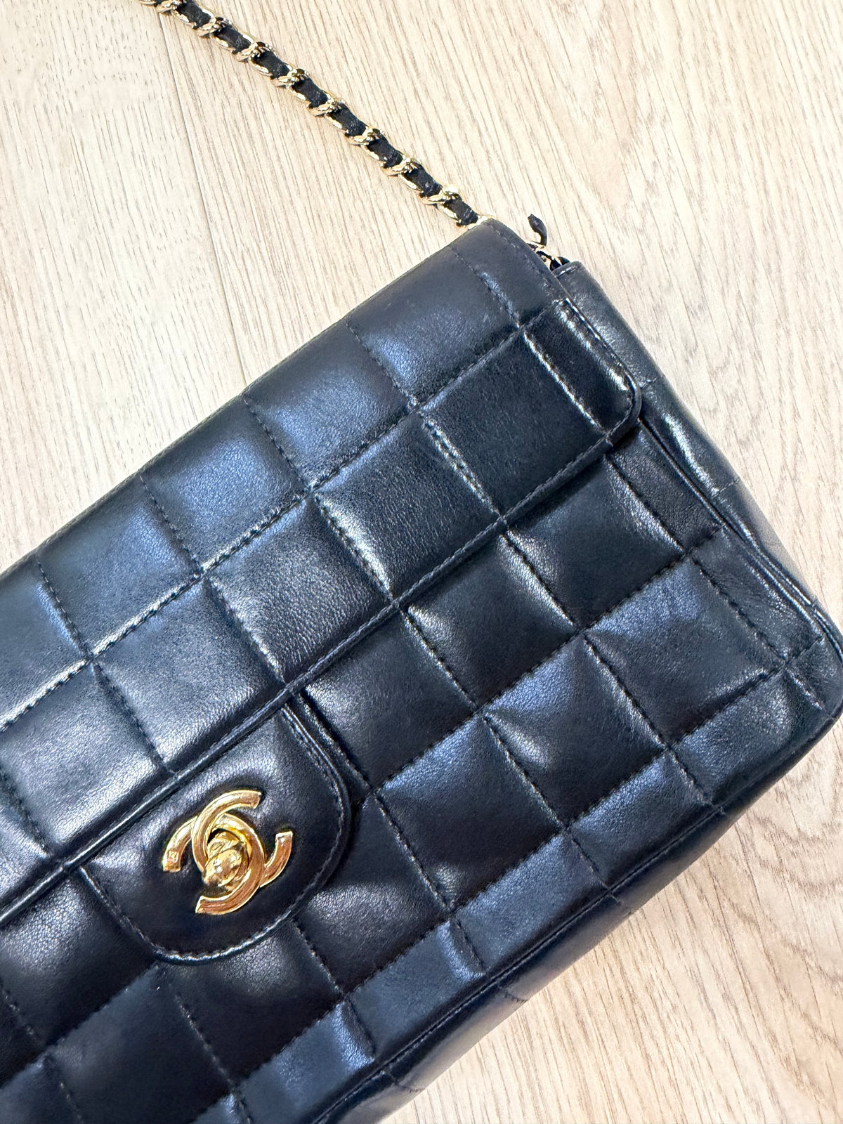 Preloved Chanel Black Chocolate Bar Handbag in Lambskin