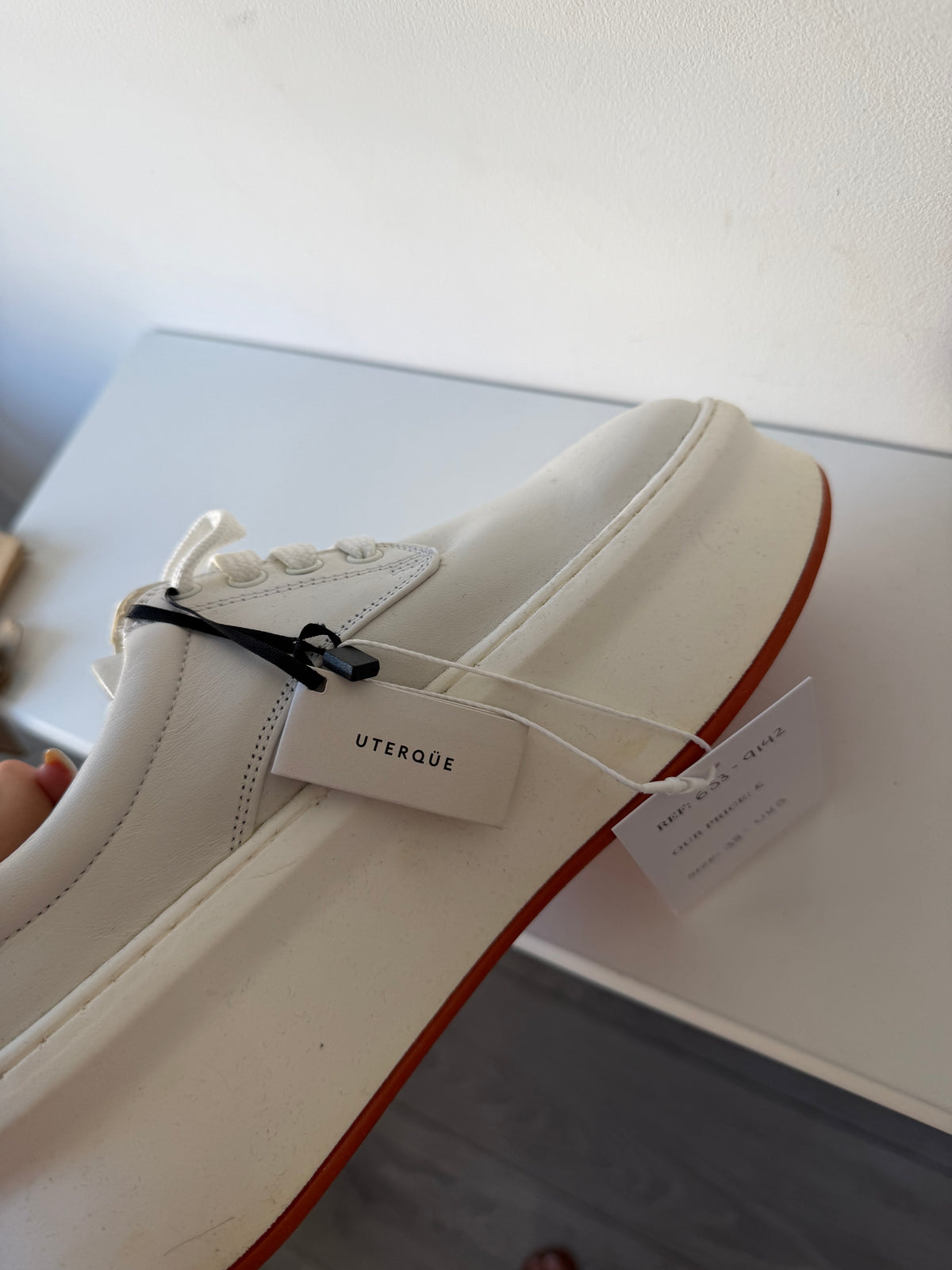 Preloved, White leather  Uterque Sneakers Trainers, Size 38 - UK 5