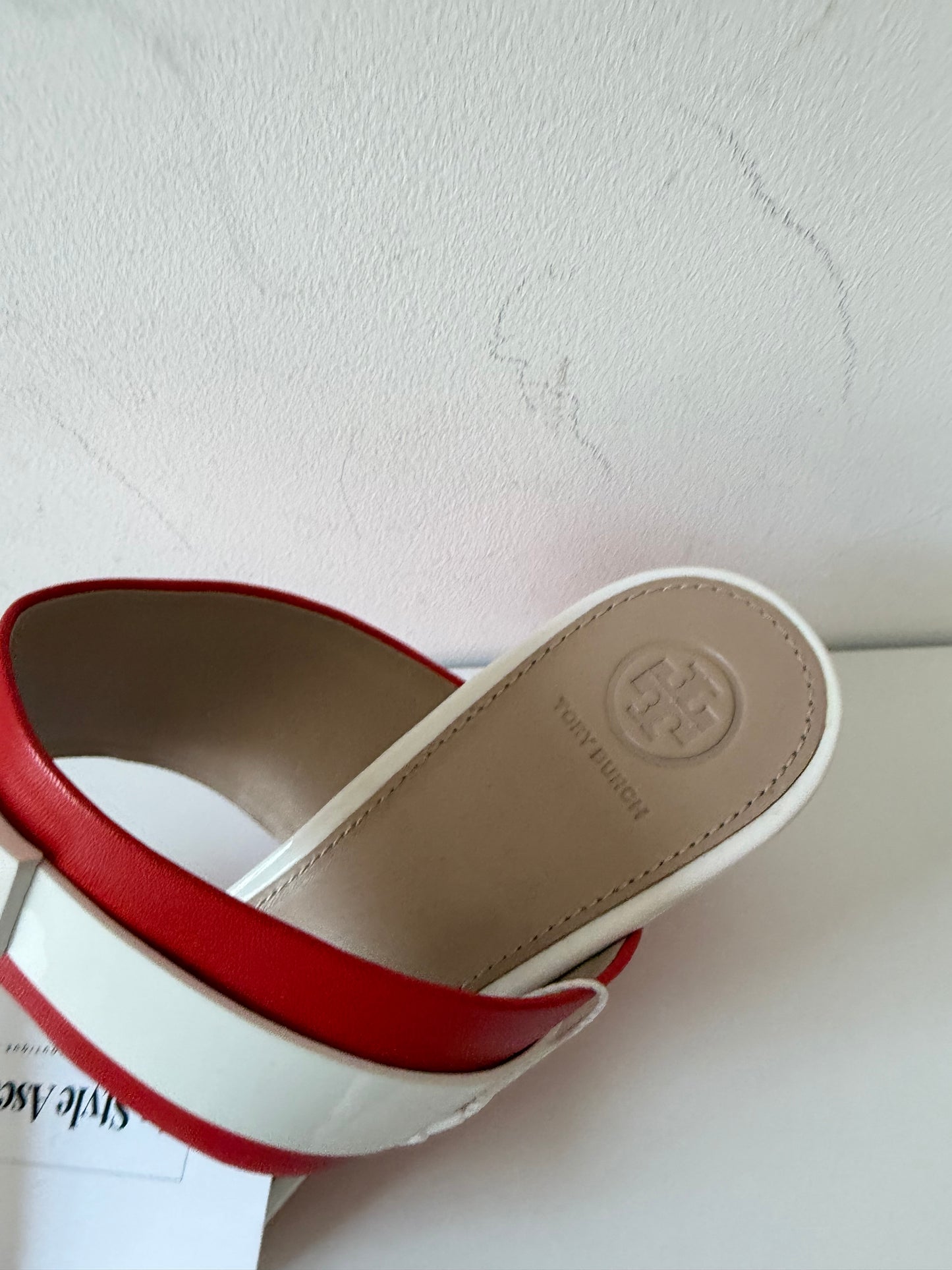 Preloved, White/Red with gold hardware Tory Burch Wedges, Size 42 - UK 8