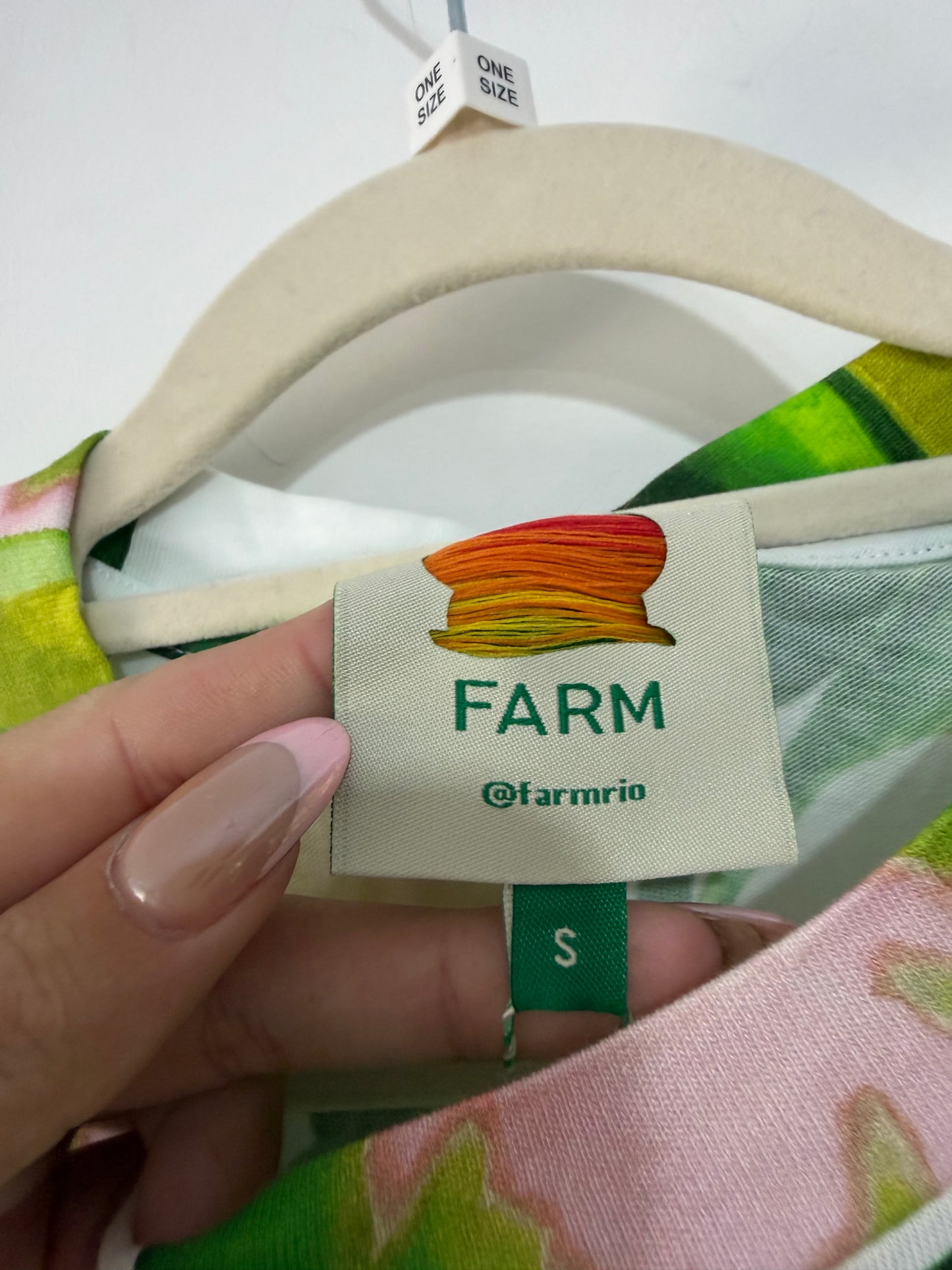 Preloved Farm Rio Top Size S (Oversized) Green and White