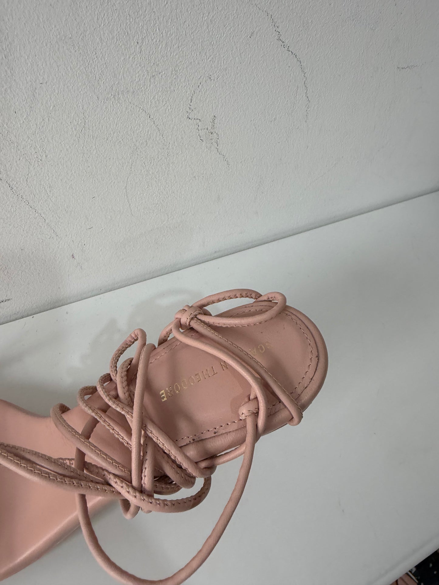 Preloved BRAND NEW Scanlan Theodore Heels Size 37 UK 4 Dusky Pink