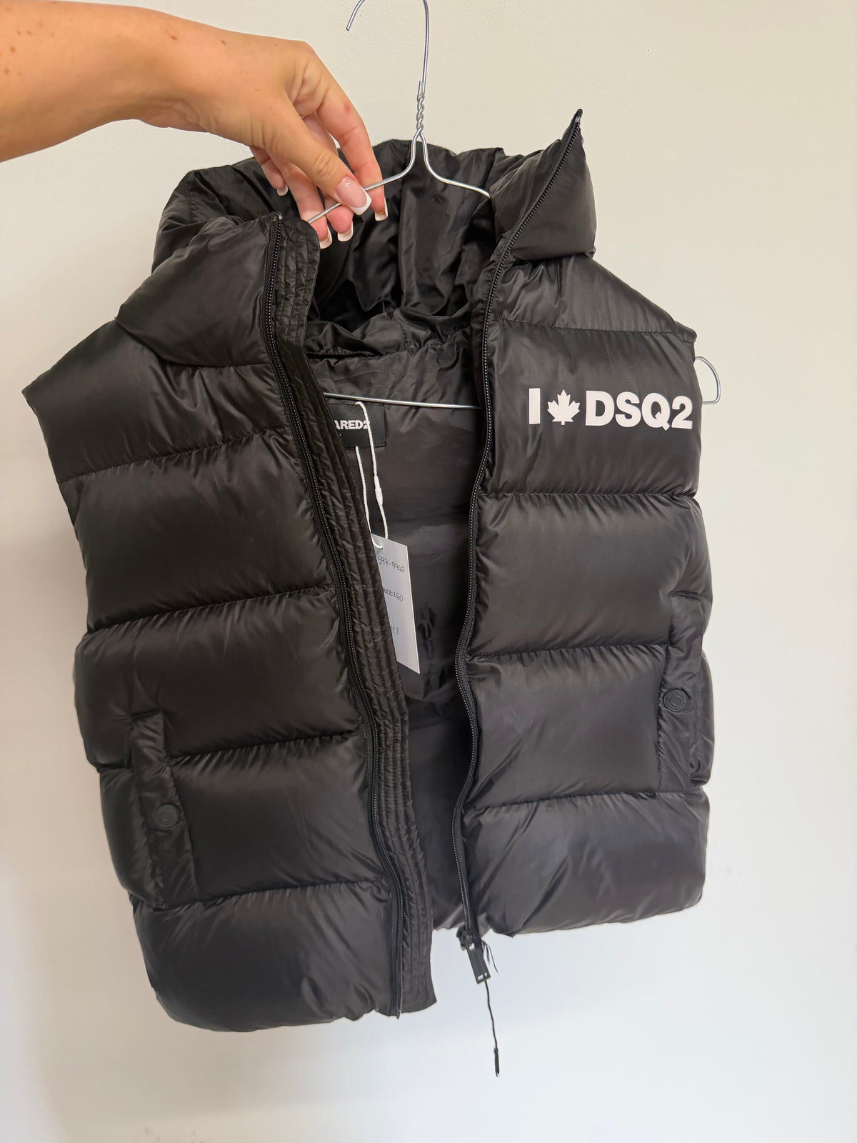 Preloved DSquared2 kids Gilet Age 8 Black