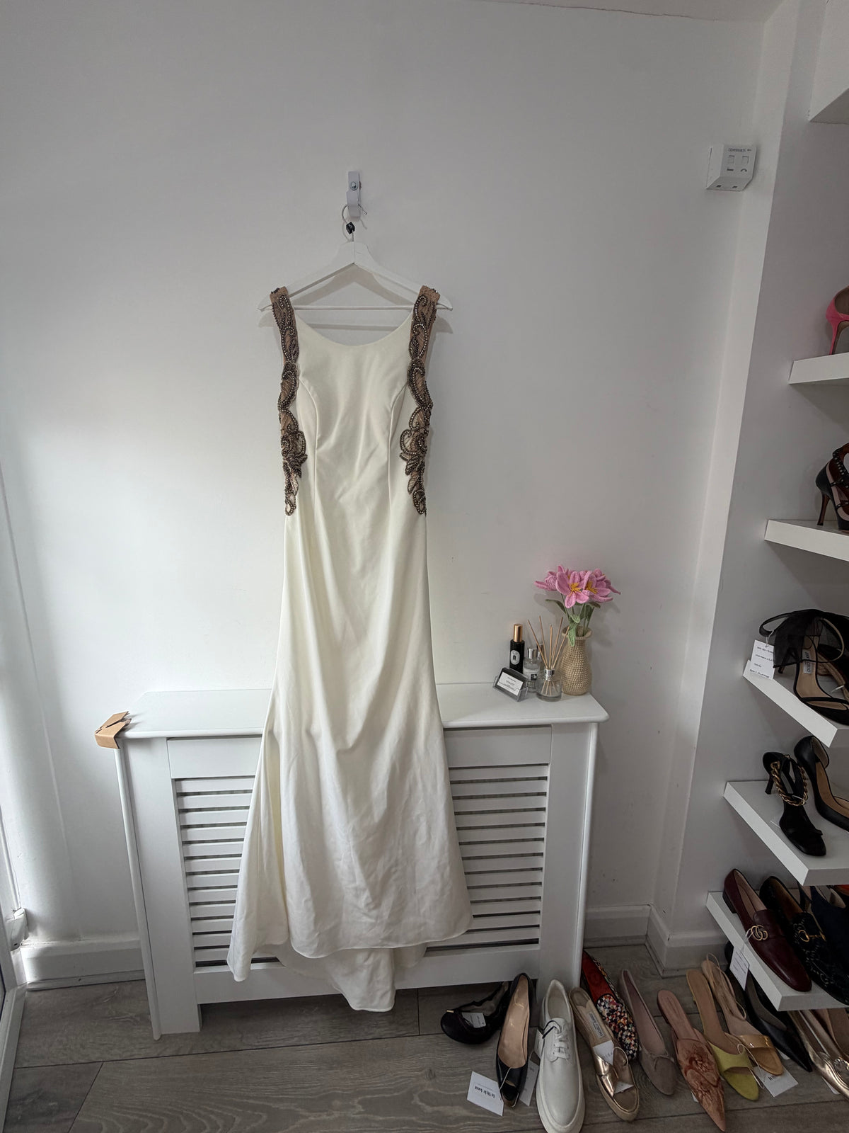 Preloved Forever unique Dress Size 10 White Embellished