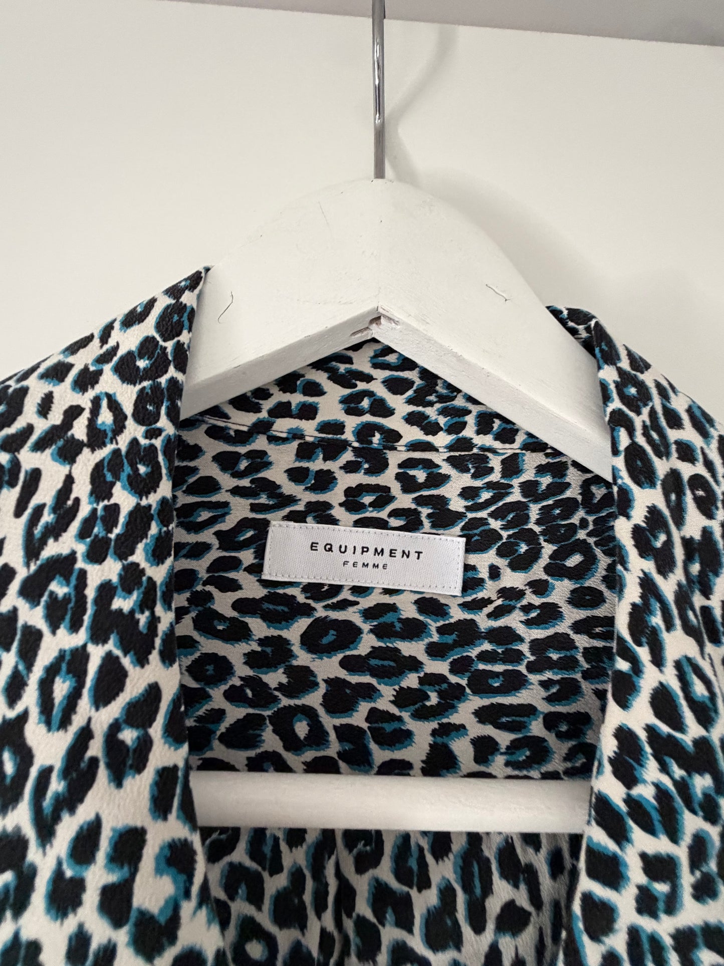 Pre-Loved Blue Leopard Equipment Femme Shirt, XL, BNWT