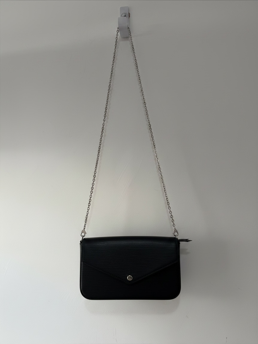 Preloved Louis Vuitton Epi Leather Handbag Black
