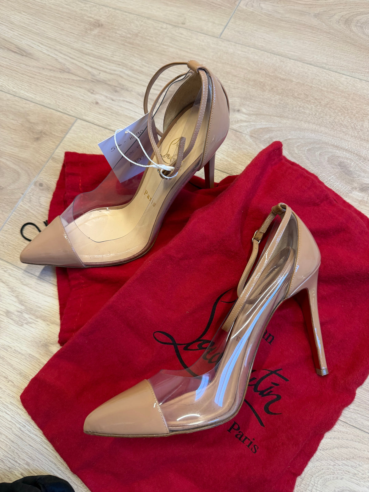 Preloved Christian Louboutin Heels Size 5 Nude
