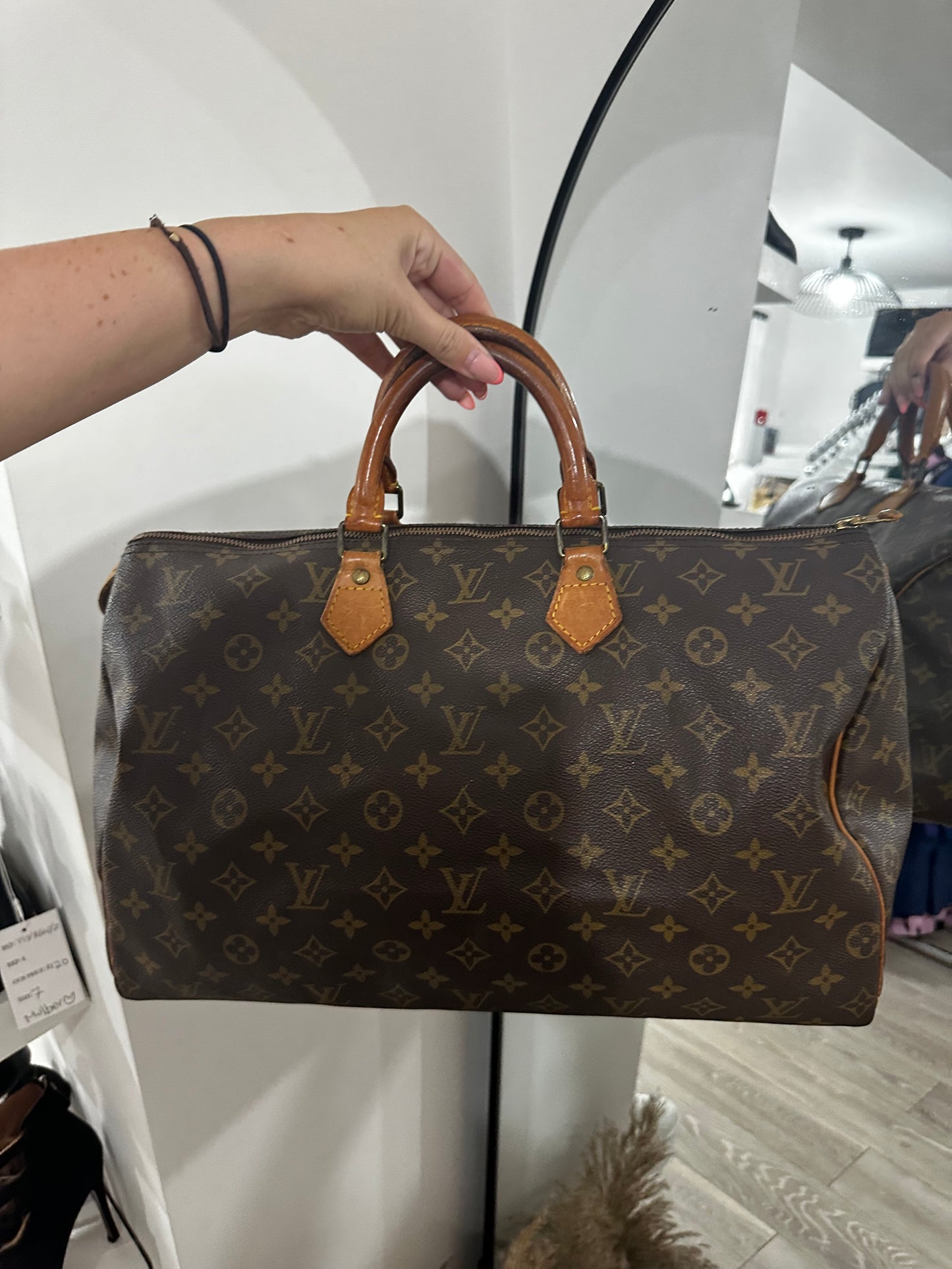 Louis Vuitton Monogram Bag, 40