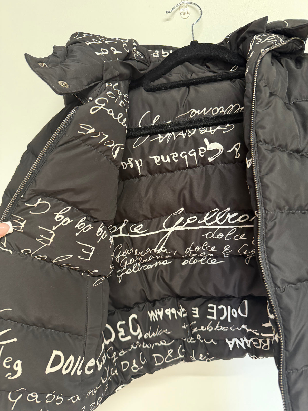 Preloved Dolce & Gabbana Kids Coat Age 5 Black & White Reversible Logo Down