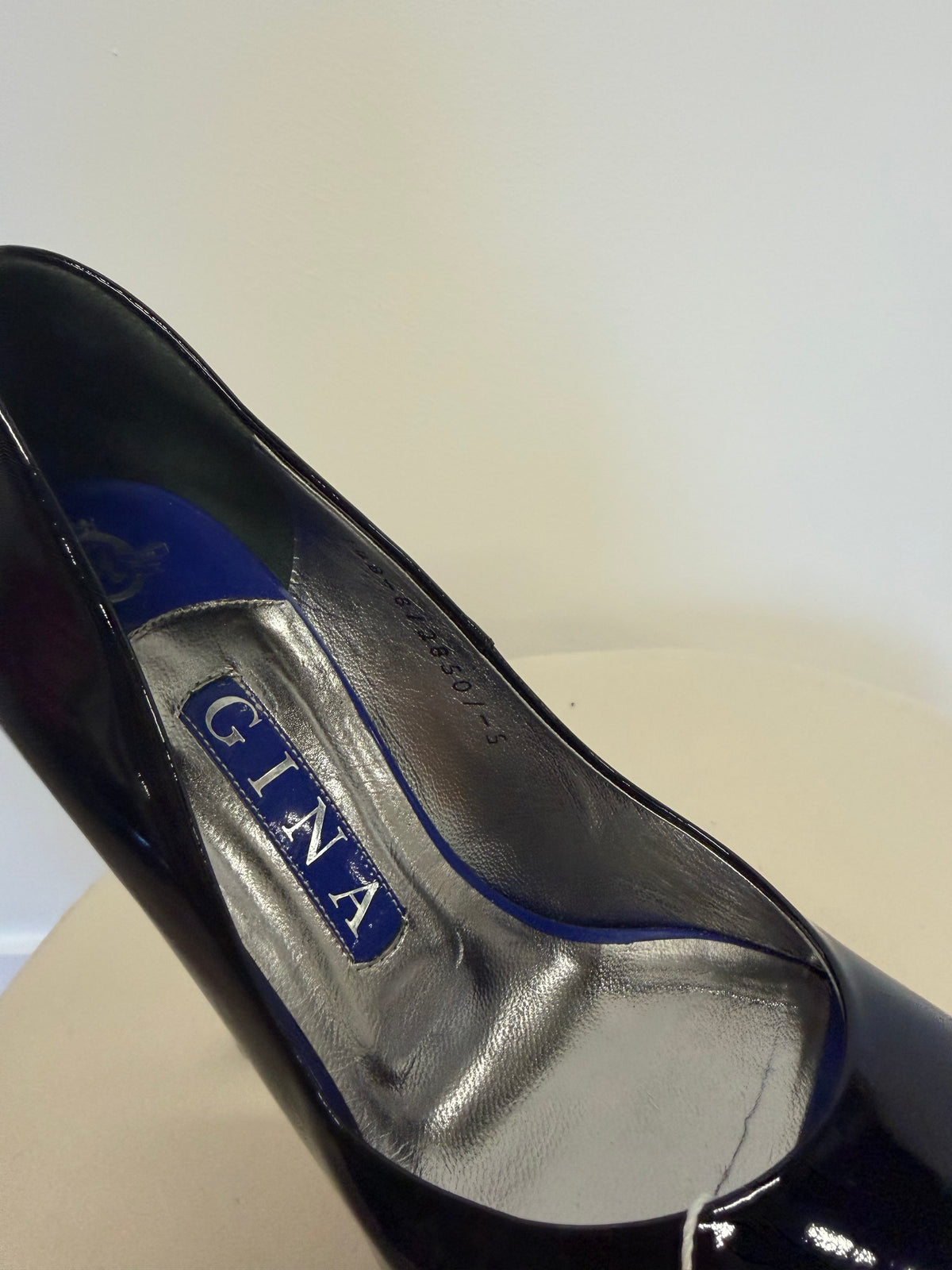 Preloved Gina Heels Size 5 Black