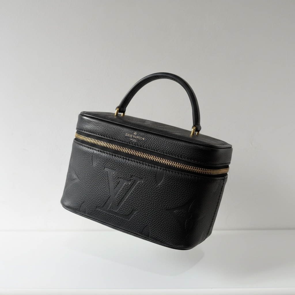 Preloved Black Monogram Louis Vuitton Vanity Bag