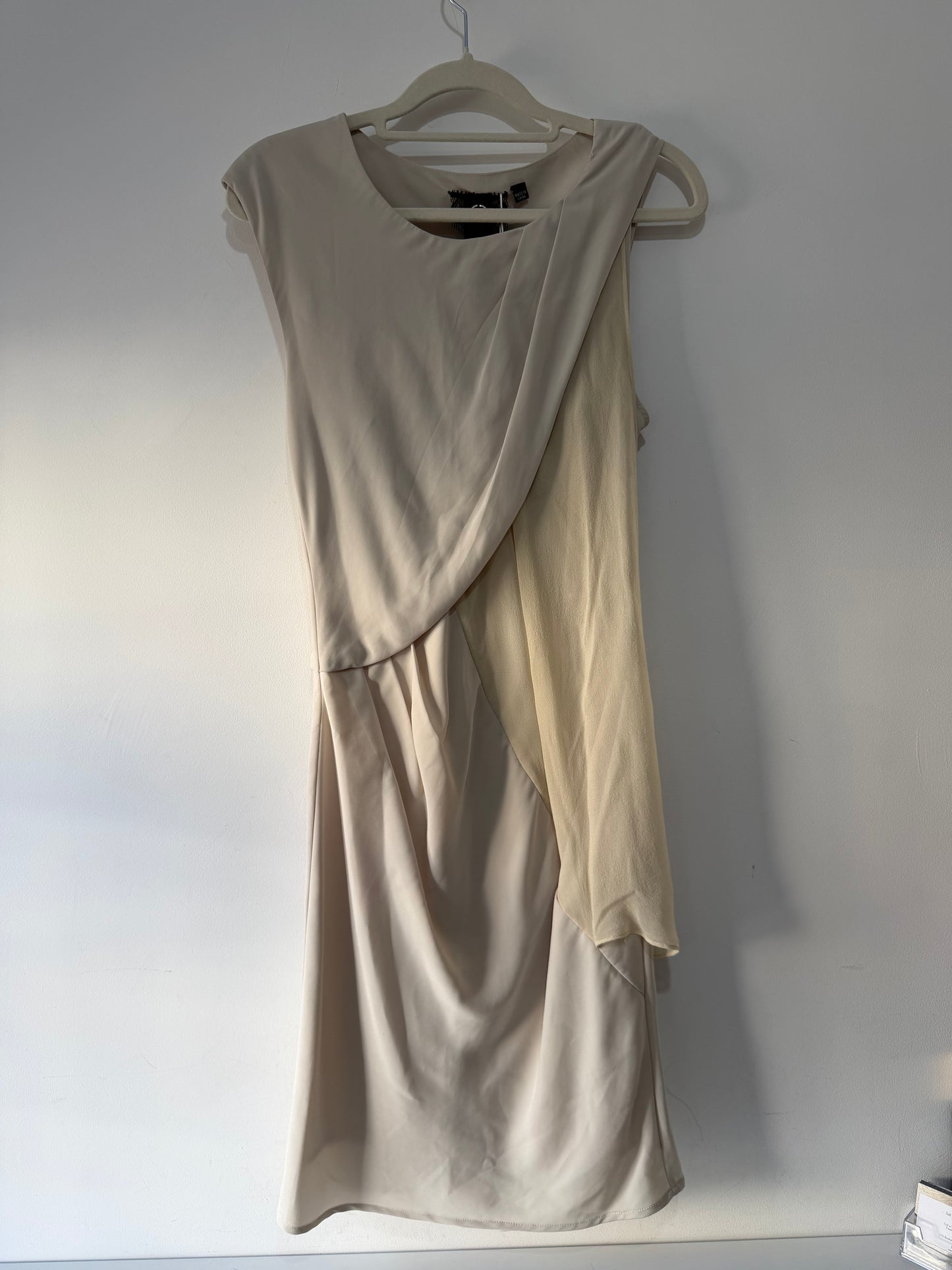 Preloved Poleci Dress Size 6-8 Beige