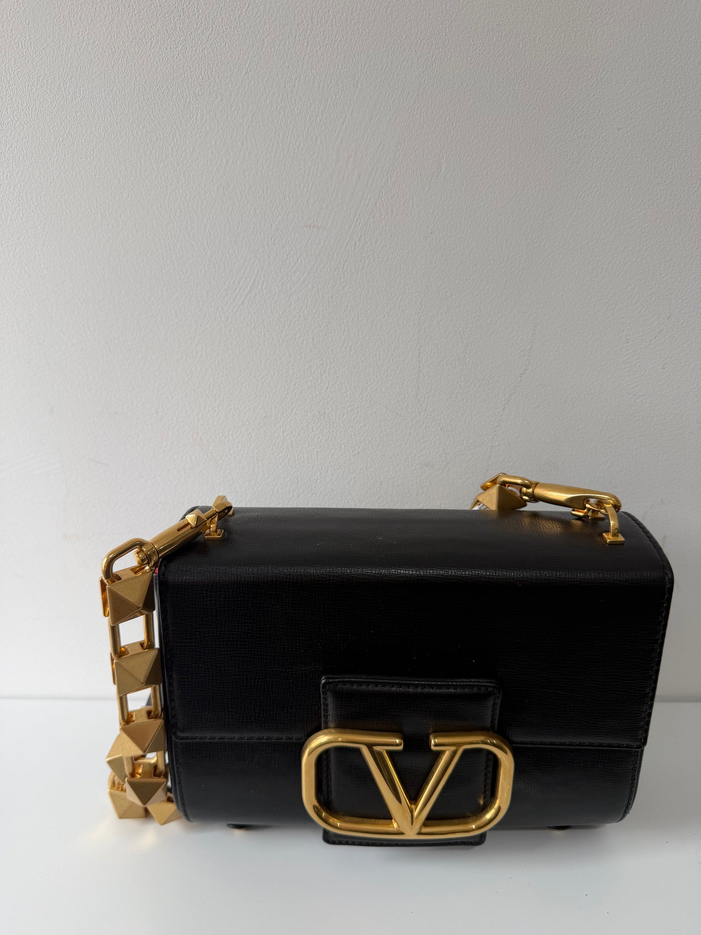 Preloved Black Valentino Handbag