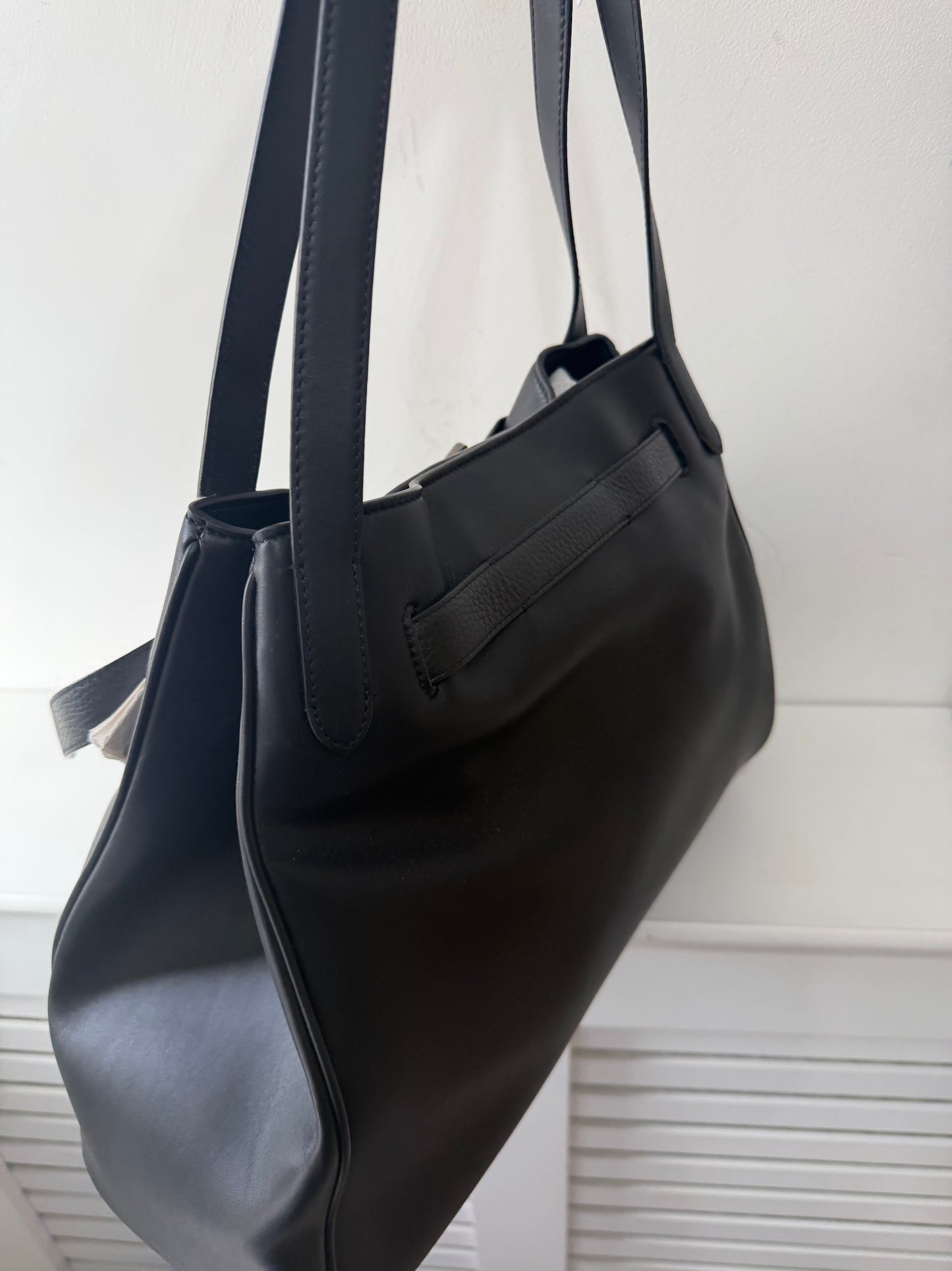 Preloved Brunello Cucinelli Handbag Medium Black