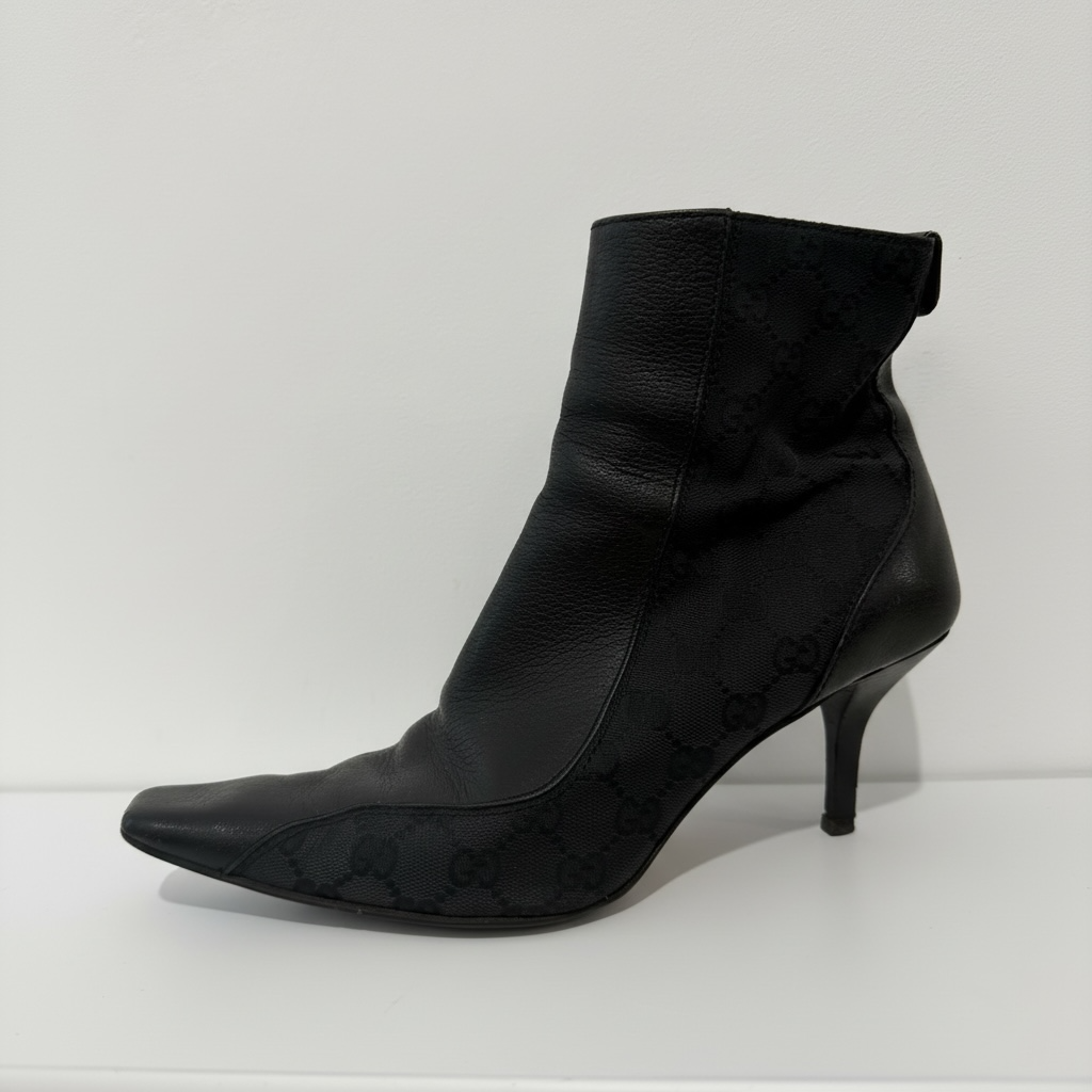 Preloved Black Leather Gucci Ankle Boots, 40/7
