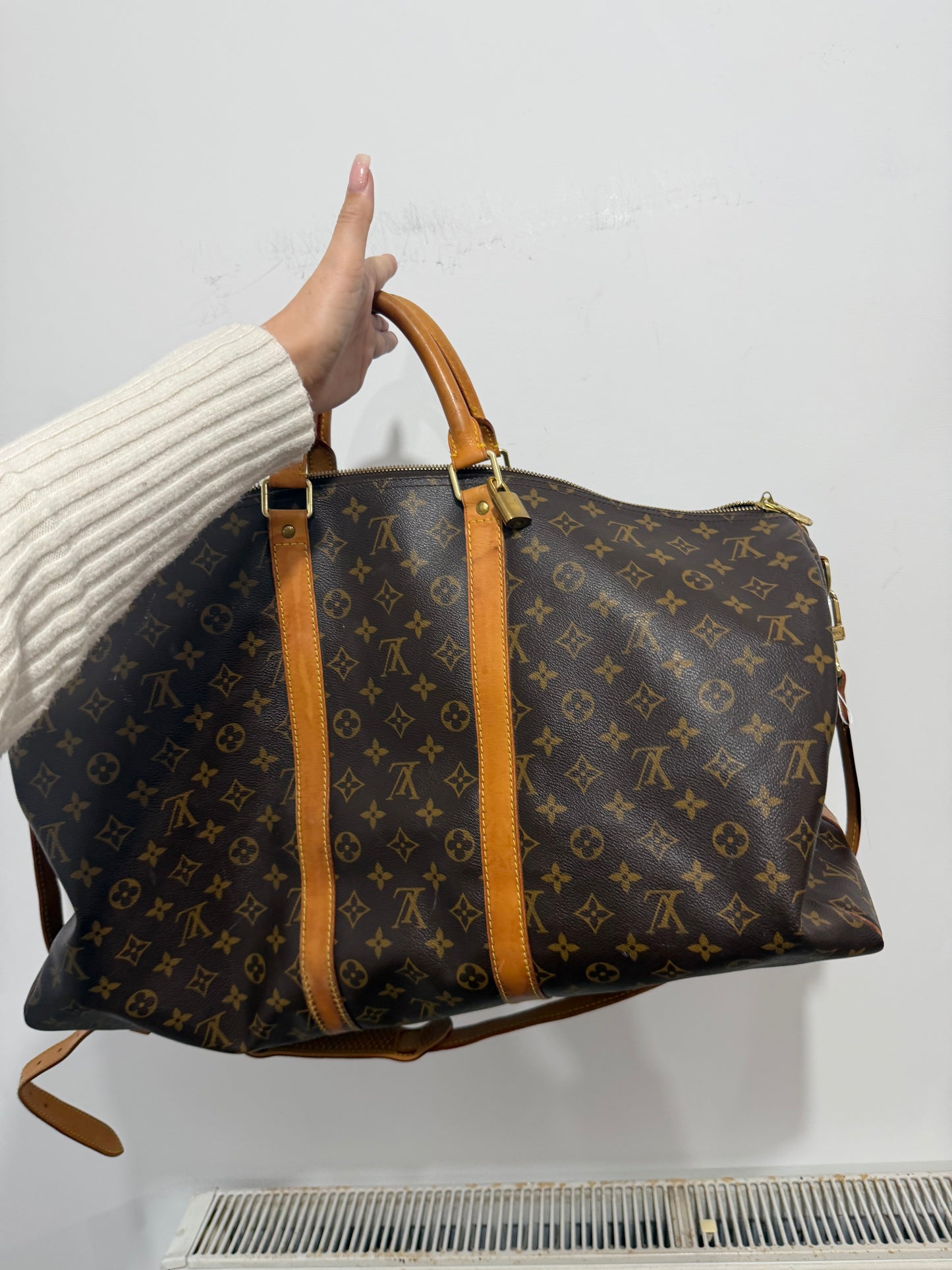 Pre-owned Monogram bandouliere with strap Louis Vuitton Keepall Duffle, 55