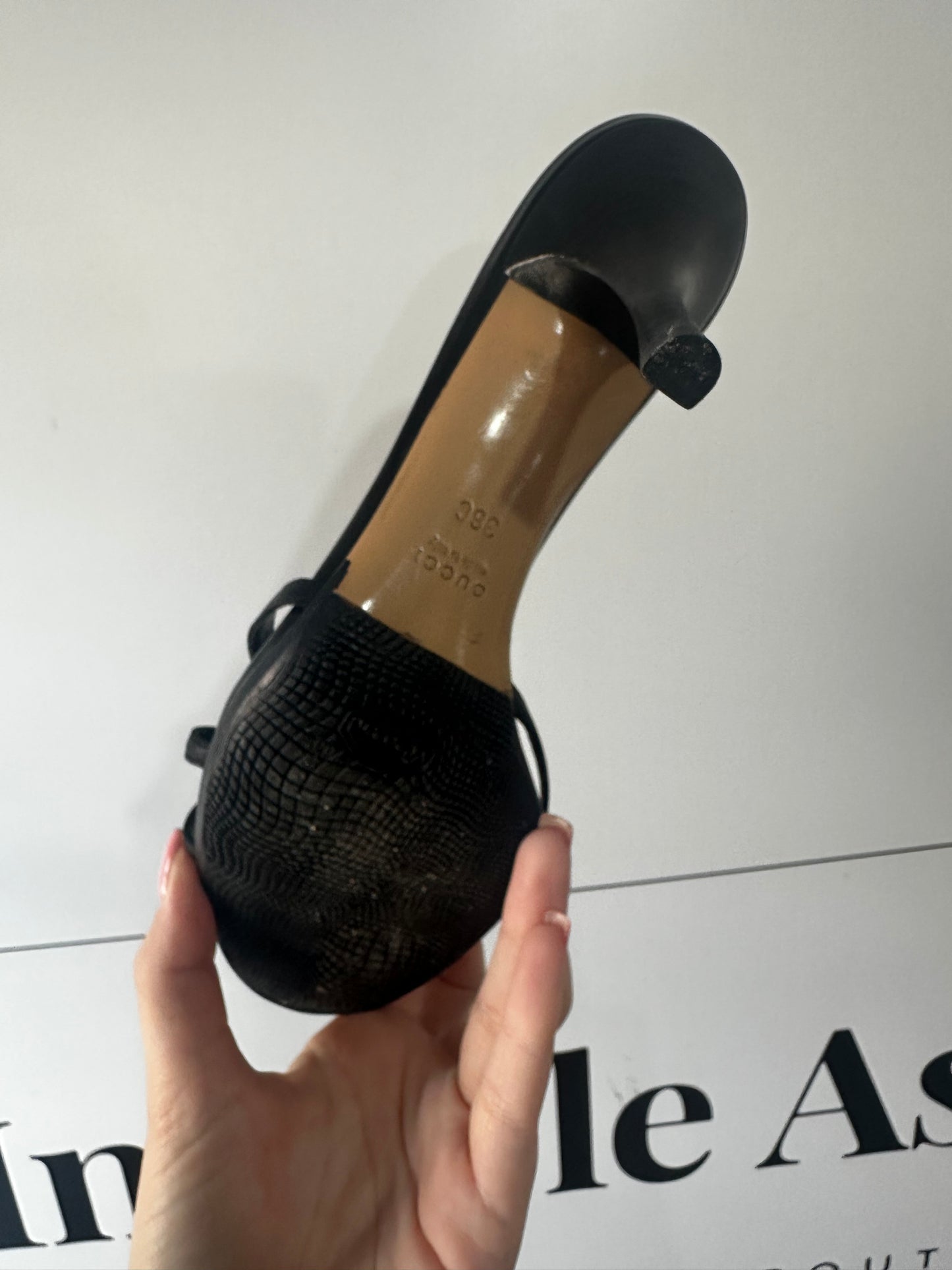 Gucci Sandal heels, Size 3