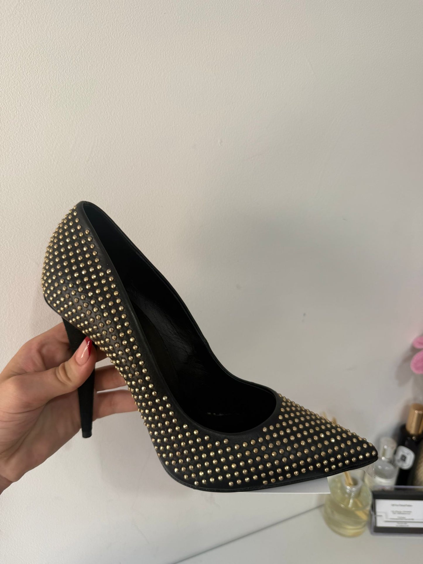 Preloved, Black and Gold Guiseppe Zanotti Heels, Size 6.5 (6)