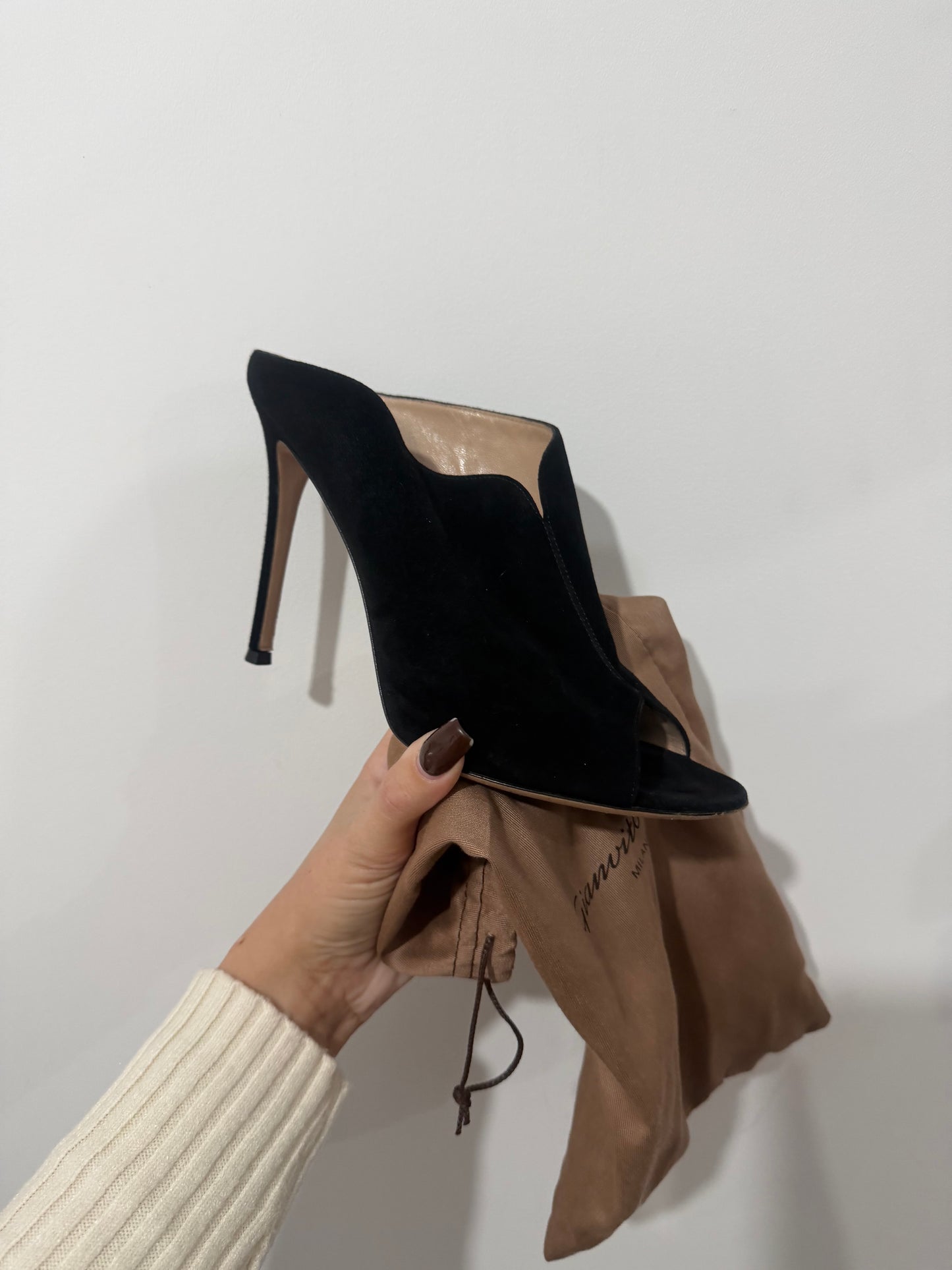 Black Gianvito Rossi Heels, Size 40 UK 7