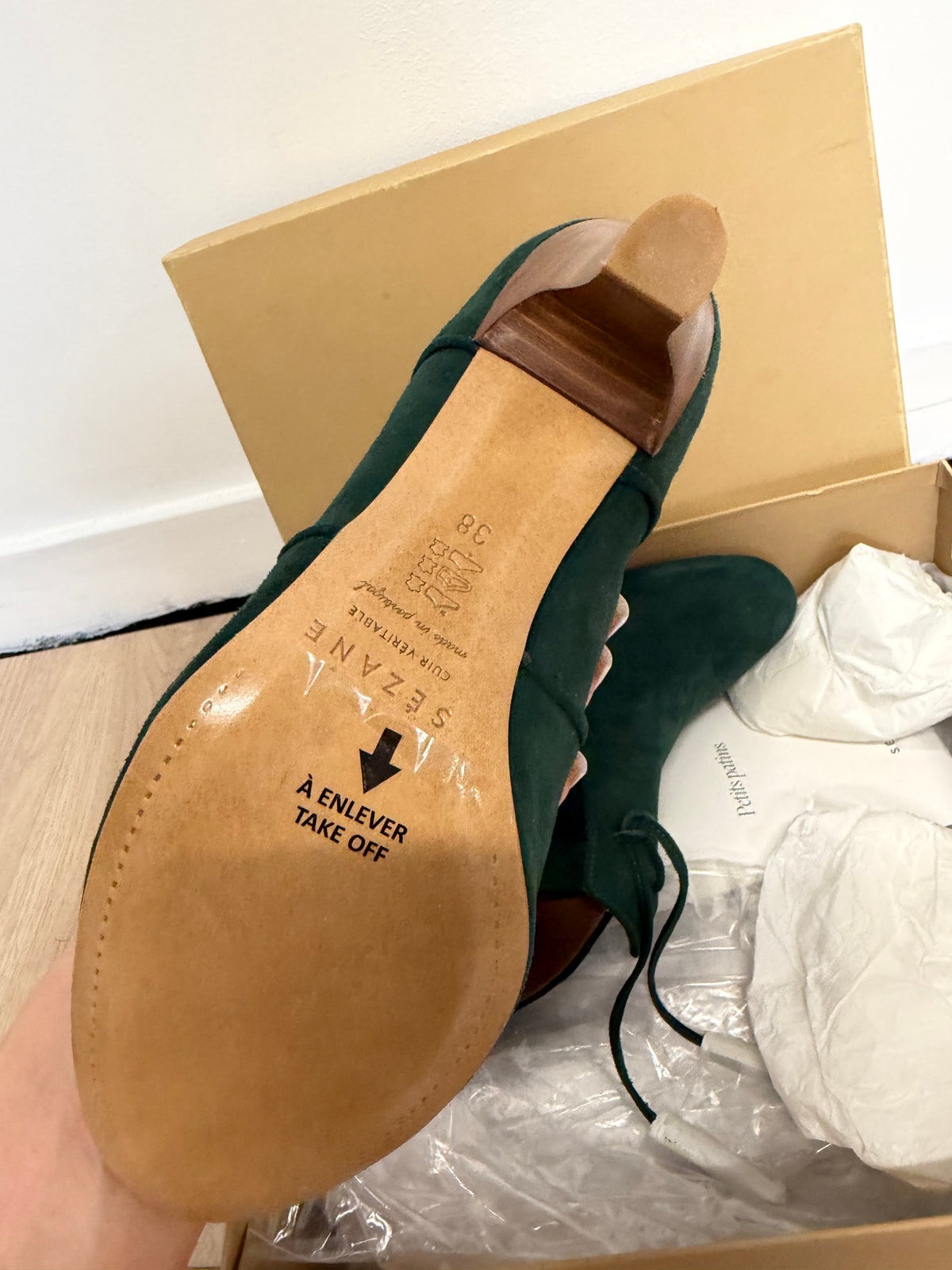 Preloved Sezane Heels Size 5 Green