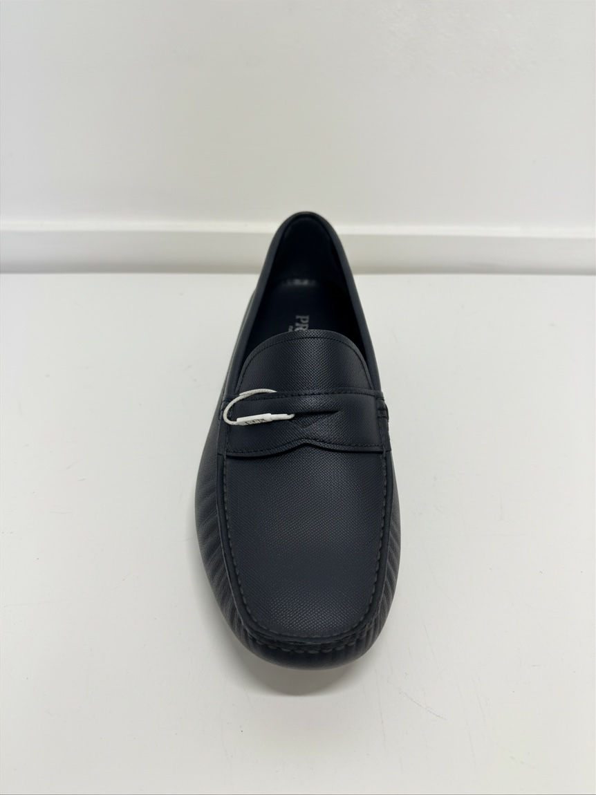 Preloved Prada loafers Mens Size 9 Navy