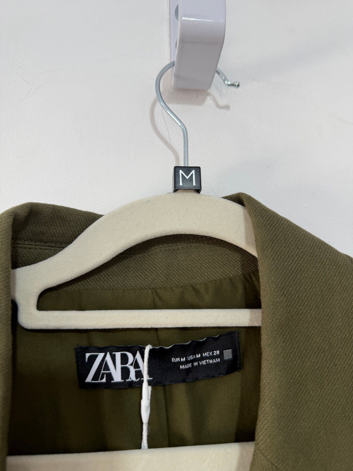 Preloved Zara Jacket Blazer Size M Khaki