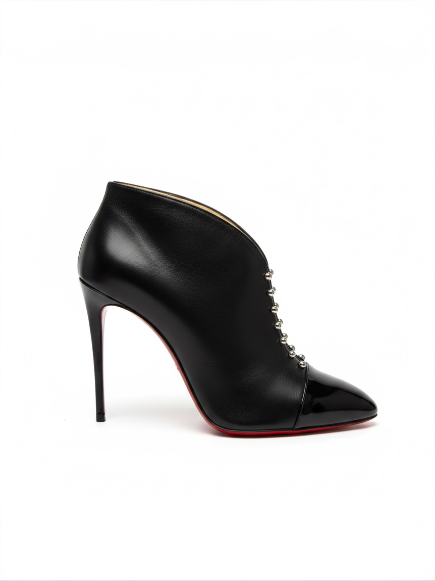 Preloved Christian Louboutin heels Size 5.5 Black with patent toe